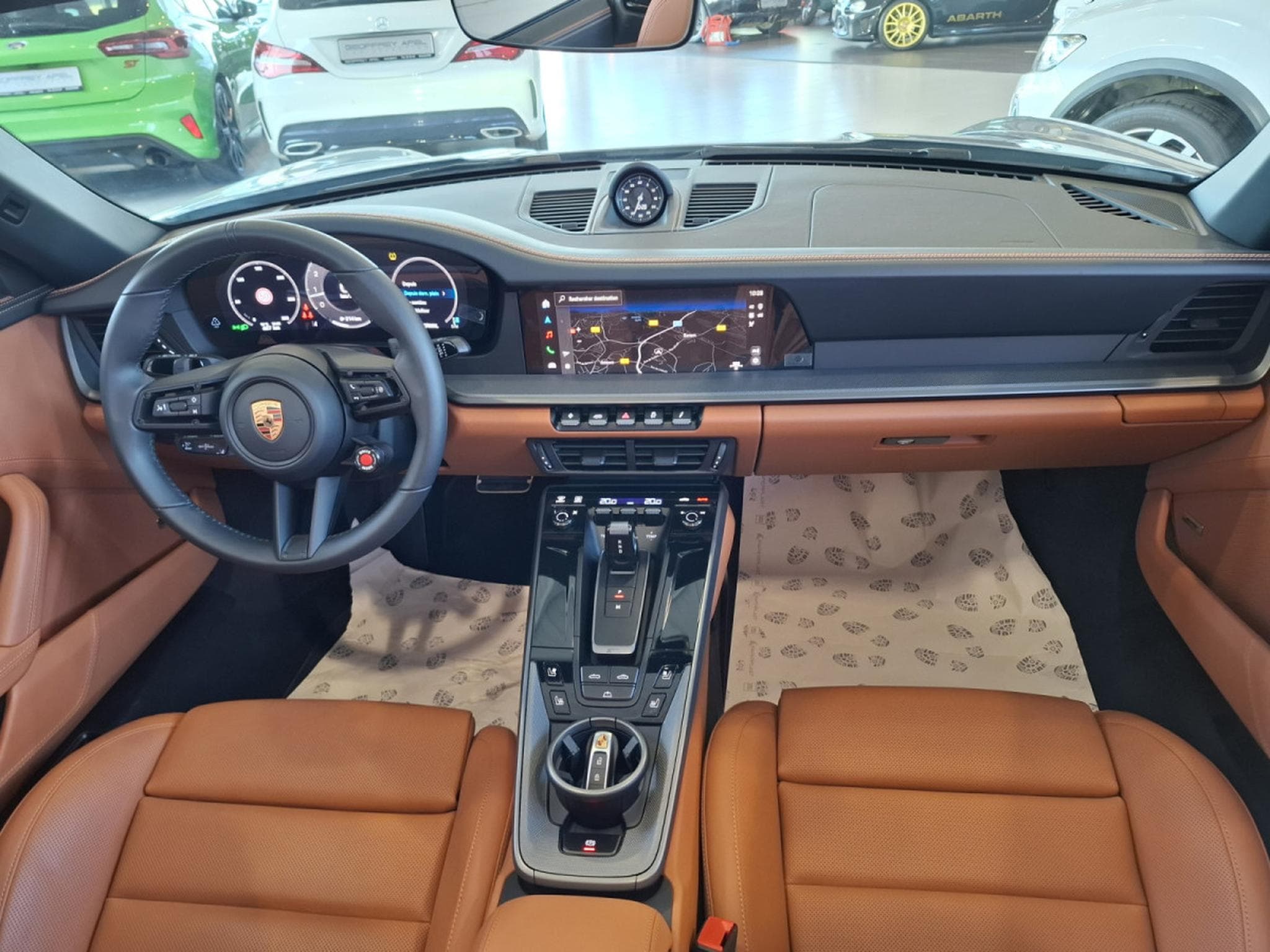 Porsche 911 FACELIFT CARRERA CABRIO PACK CHRONO BOSE CUIR NAVI 1 HAND 36 (2025) - Photo 6