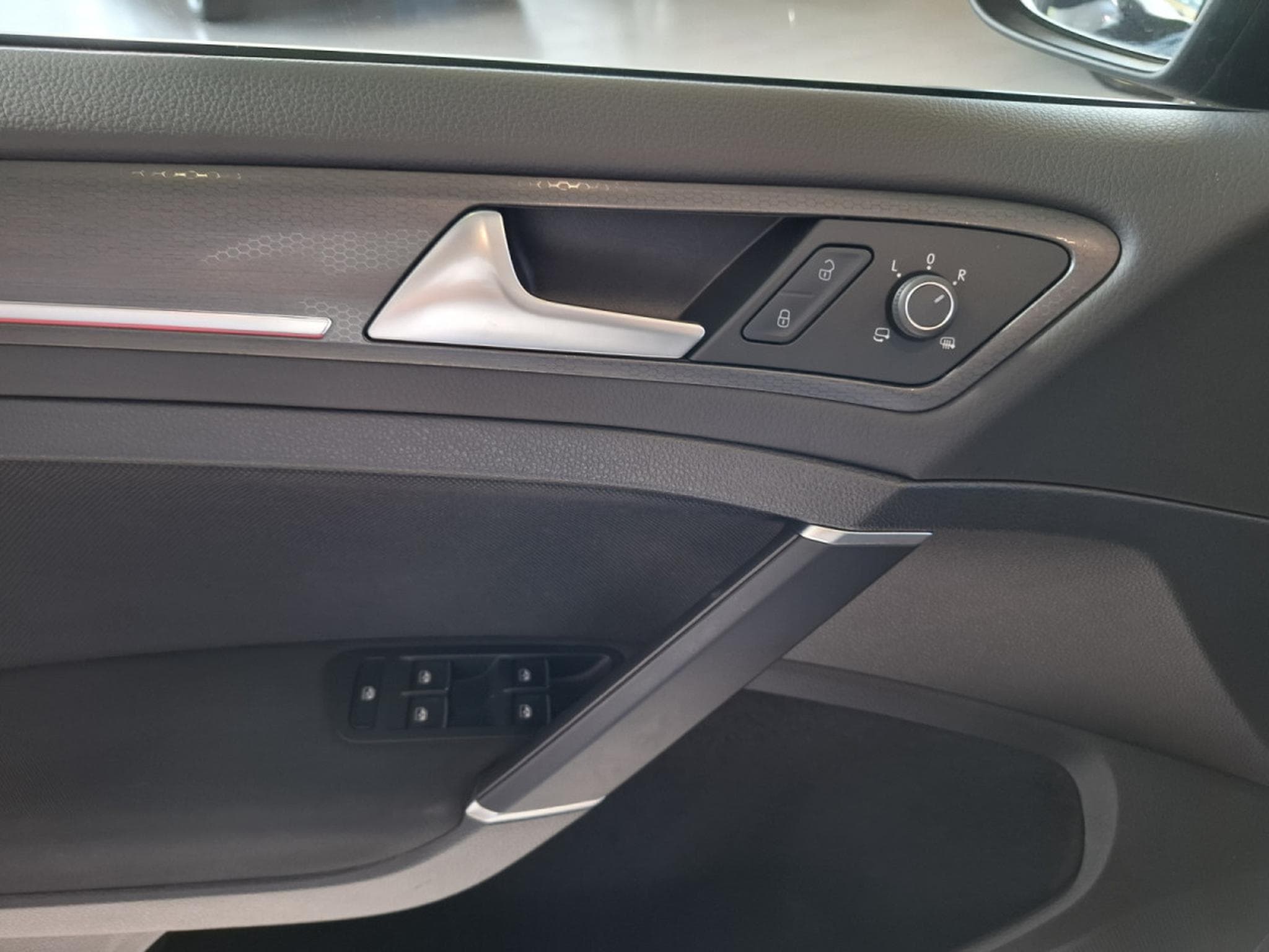 VW Golf GTI 2.0 TSI 245 PERFORMANCE FACELIFT VIRTUAL COCKPIT LED NAV (2019) - Photo 8