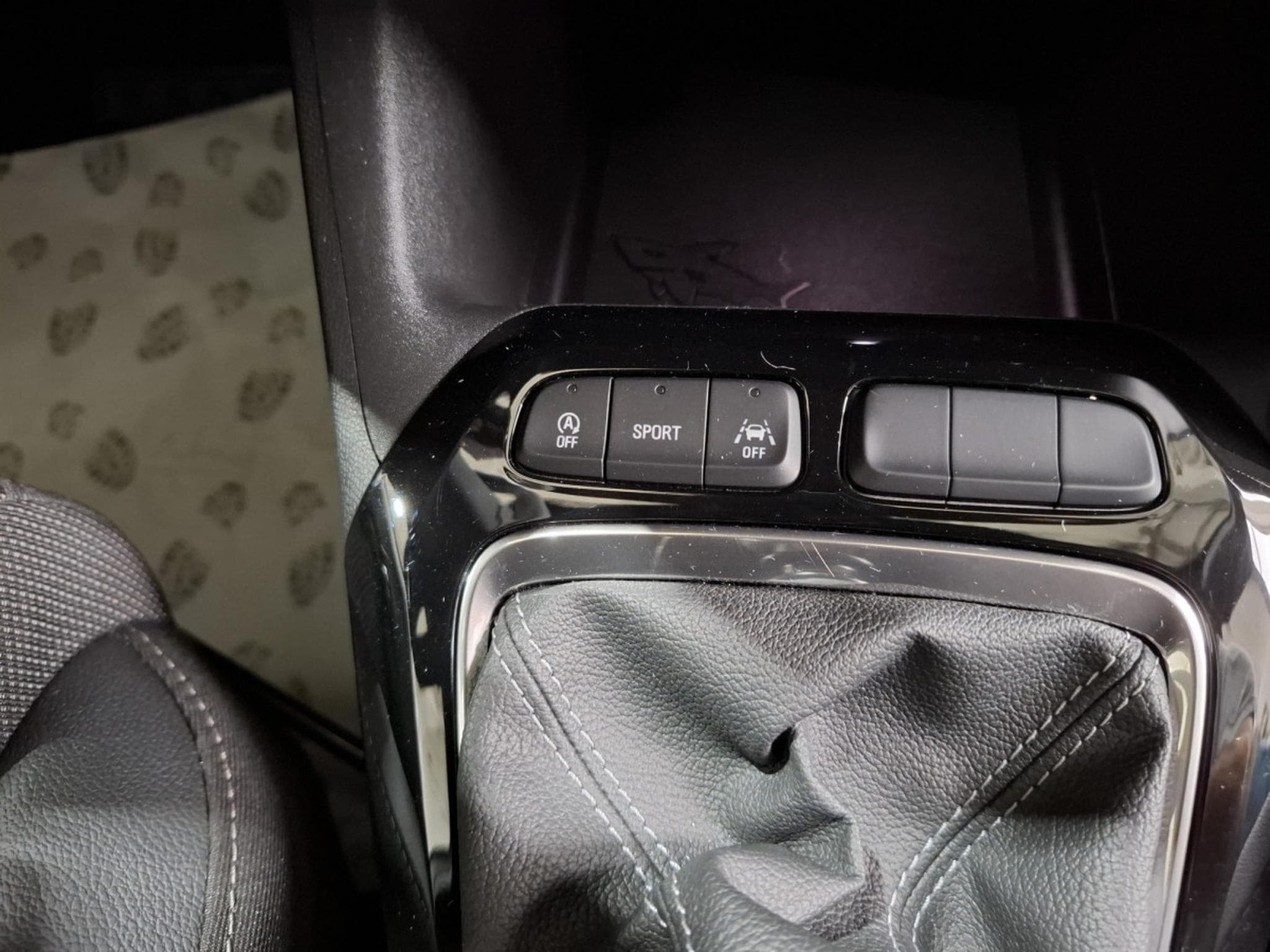 Opel Corsa 1.2 TURBO 101 GS, LED, VIRTUAL, KAMERA, CARPLAY,TEMPO, CUIR (2025) - Photo 11