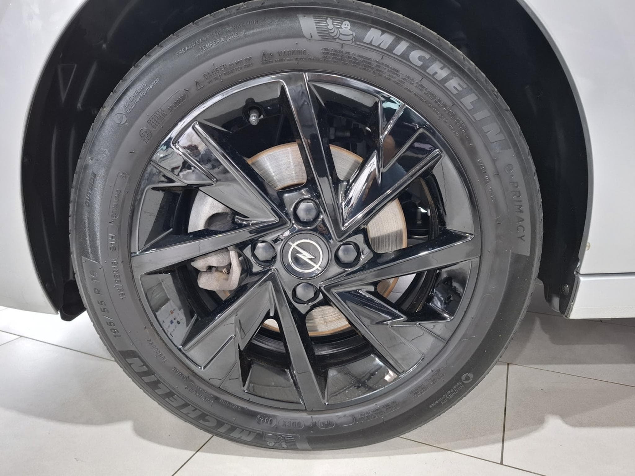 Opel Corsa 1.2 TURBO 101 GS, LED, VIRTUAL, KAMERA, CARPLAY,TEMPO, CUIR (2025) - Photo 16