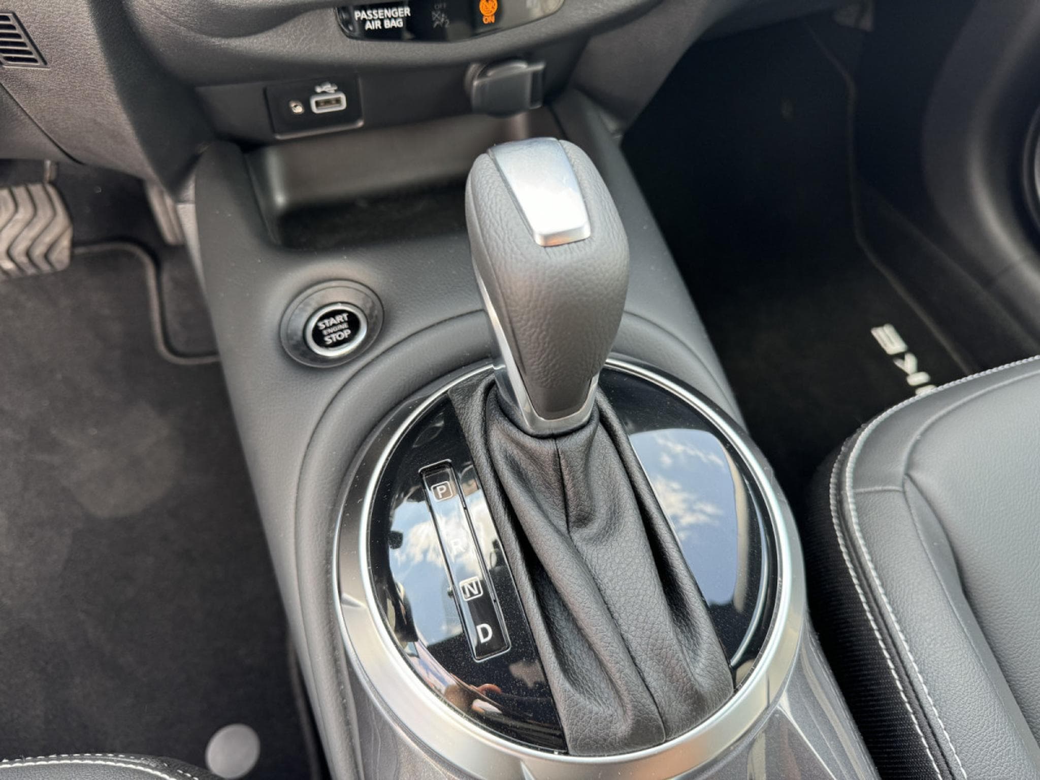 Nissan Juke 1.0 DIG-T 7DCT TEKNA AUTO (2024) - Photo 20