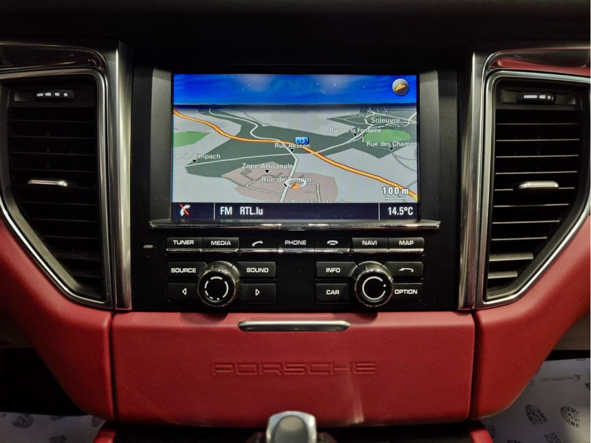 Porsche Macan 3.0D V6 S PANO CUIR NAVI (2015) - Photo 10