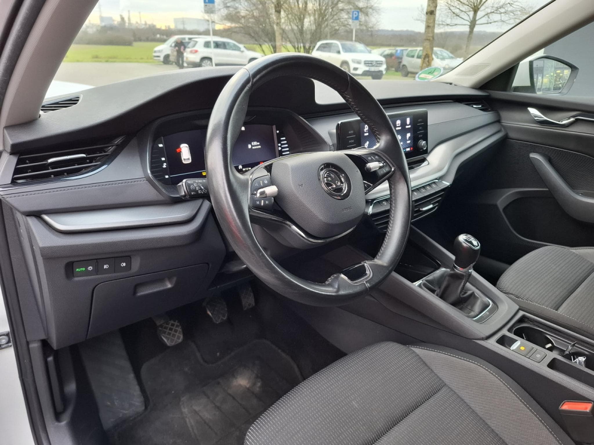 Skoda Octavia 2.0 TDI 116 COMBI AMBITION LED (2020) - Photo 11