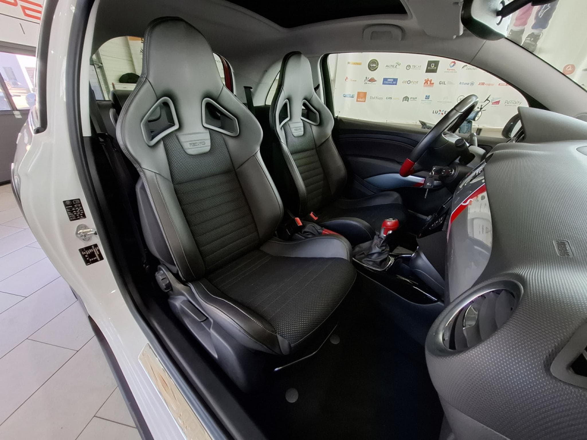 Opel Adam 1.4 TURBO ROCKS S, OPEN AIR, RECARO CUIR, ALU 18'', (2016) - Photo 7