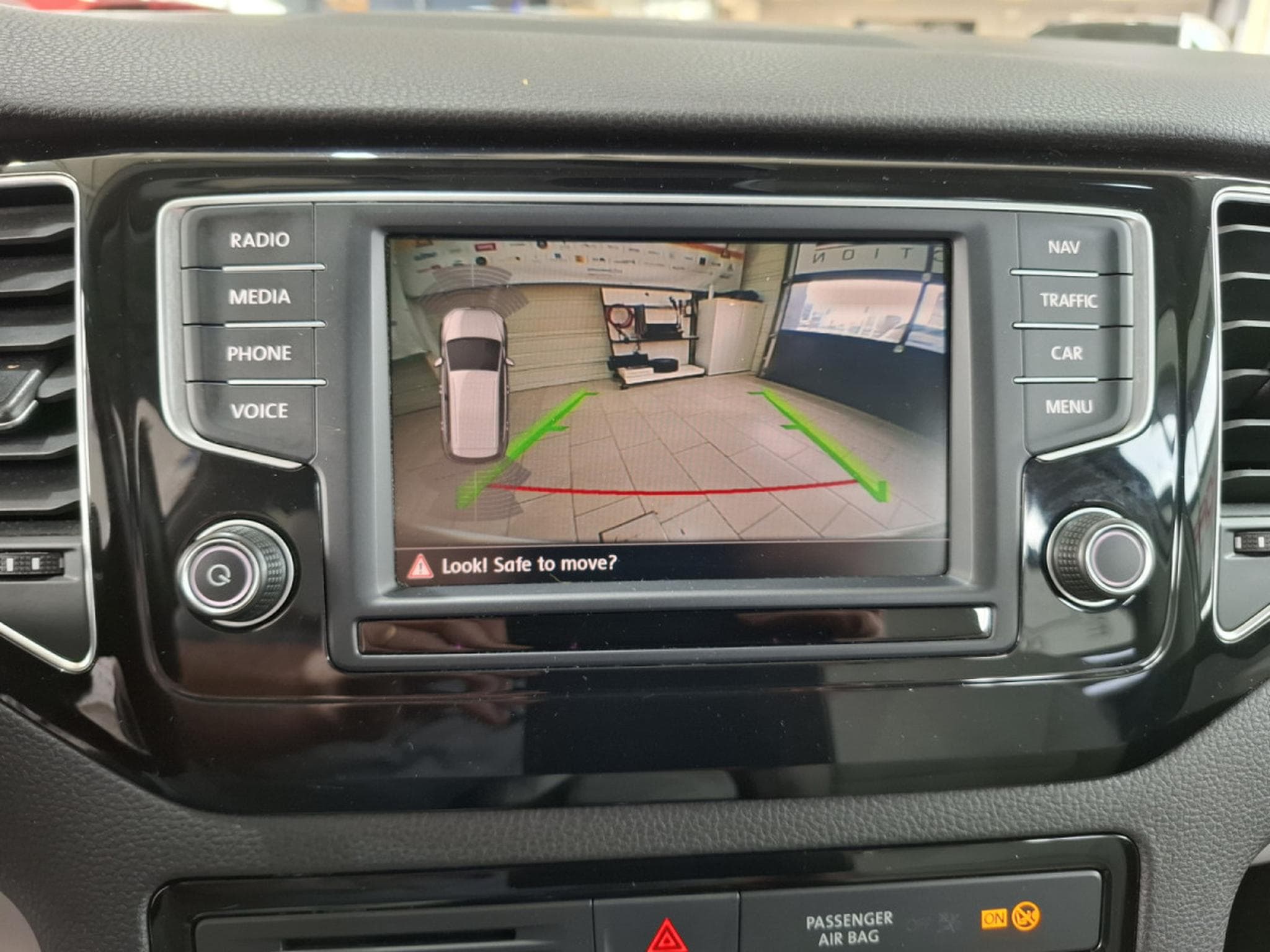 VW Golf 1.4TSI DSG Highline BlueMotion,1Hand,NAVI,CAMERA,PDC,LEDER,L (2015) - Photo 13