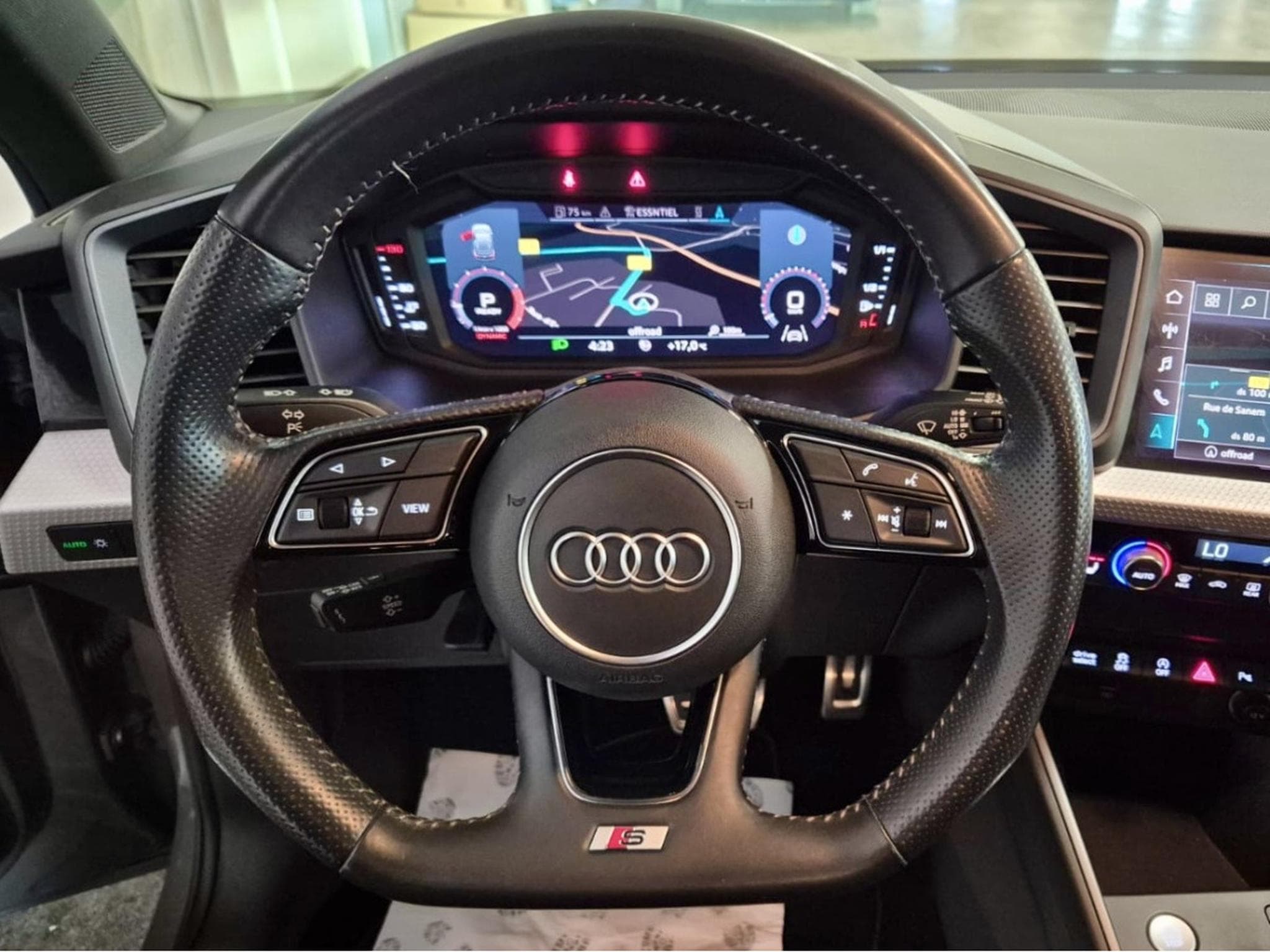 Audi A1 40 TFSI SPORTBACK 3X S-LINE S-TRONIC CUIR NAVI (2020) - Photo 7