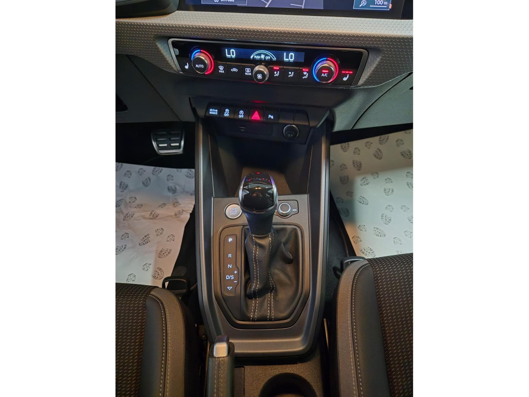 Audi A1 40 TFSI SPORTBACK 3X S-LINE S-TRONIC CUIR NAVI (2020) - Photo 9