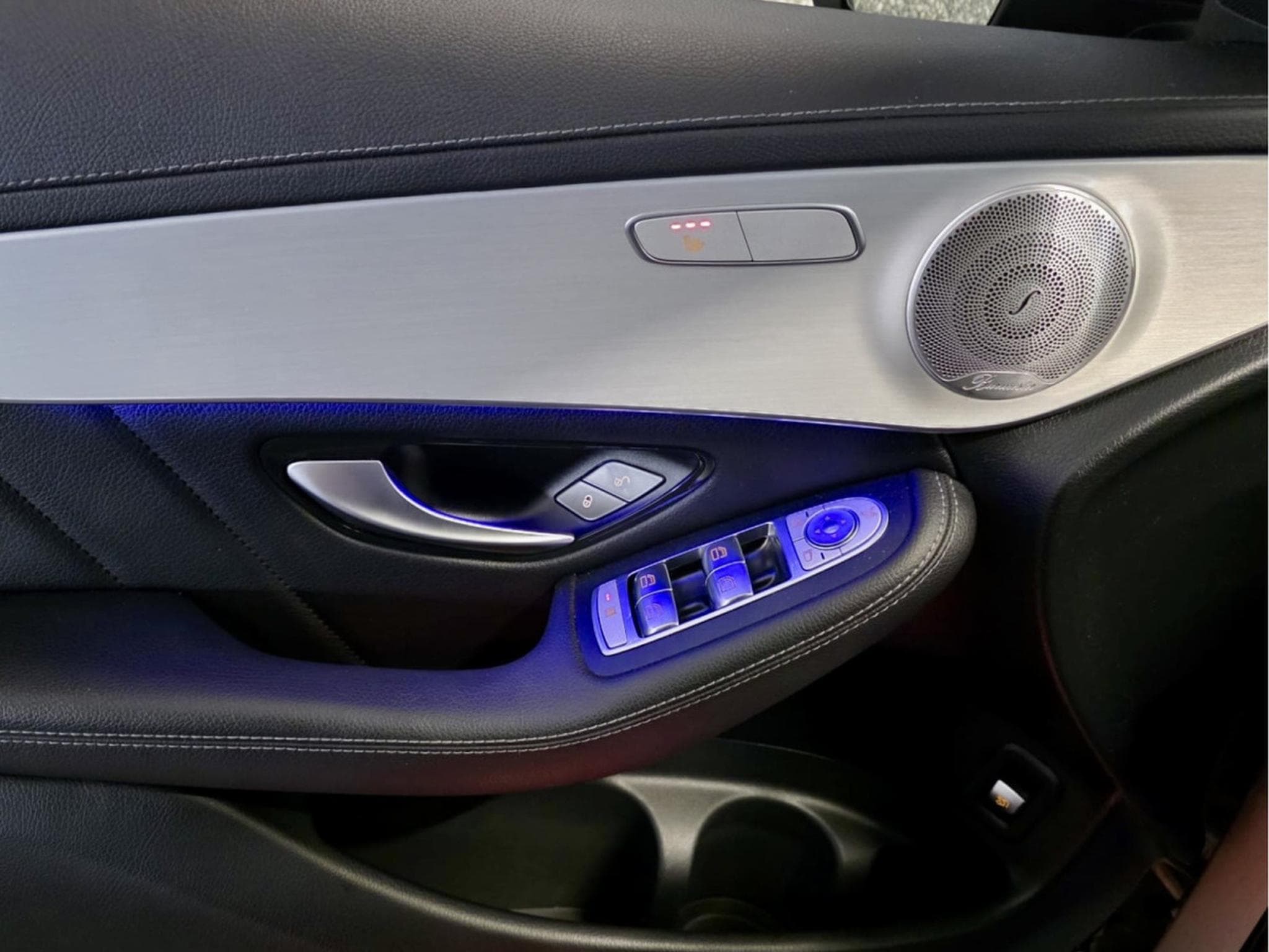 Mercedes GLC 200 COUPE AMG LINE BURMESTER PANO CUIR NAVI 1 HAND (2020) - Photo 10