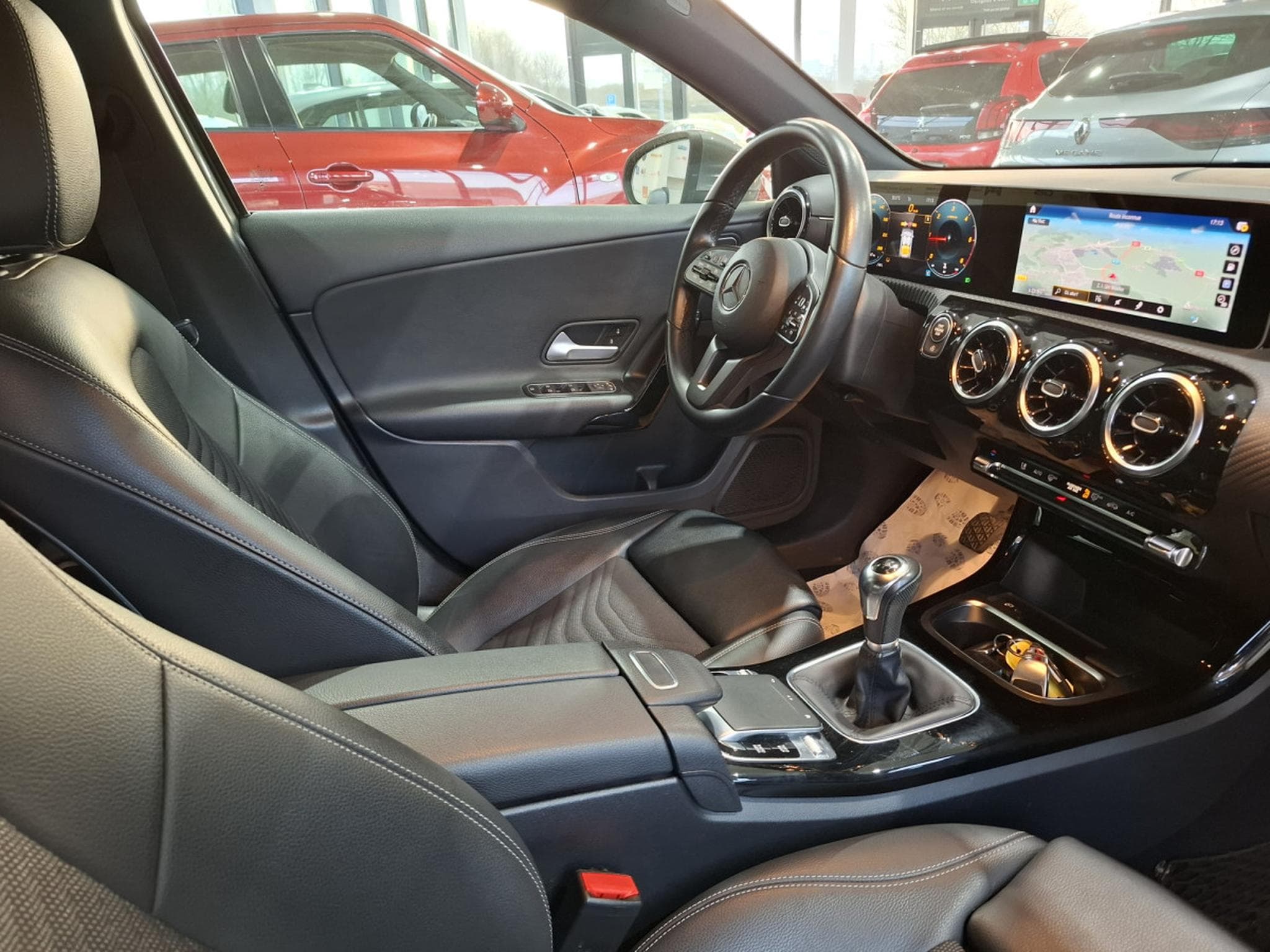 Mercedes A 180 D 116, CUIR, NAVI, CAMERA, LED, COCKPIT DIGITAL (2020) - Photo 5