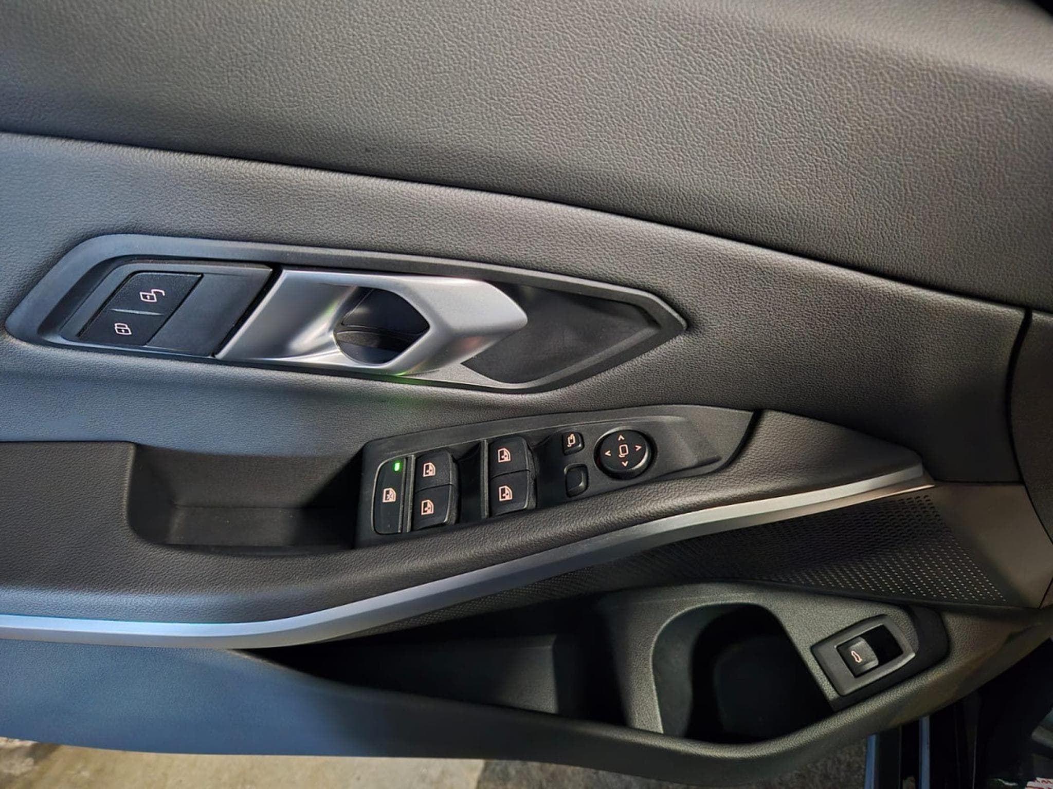 BMW 320 D TOURING M SPORT PAKET PANO CUIR NAVI (2025) - Photo 15