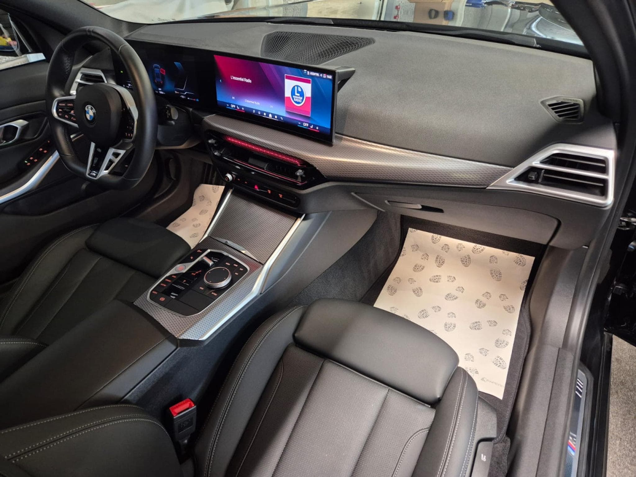 BMW 320 D TOURING M SPORT PAKET PANO CUIR NAVI (2025) - Photo 21