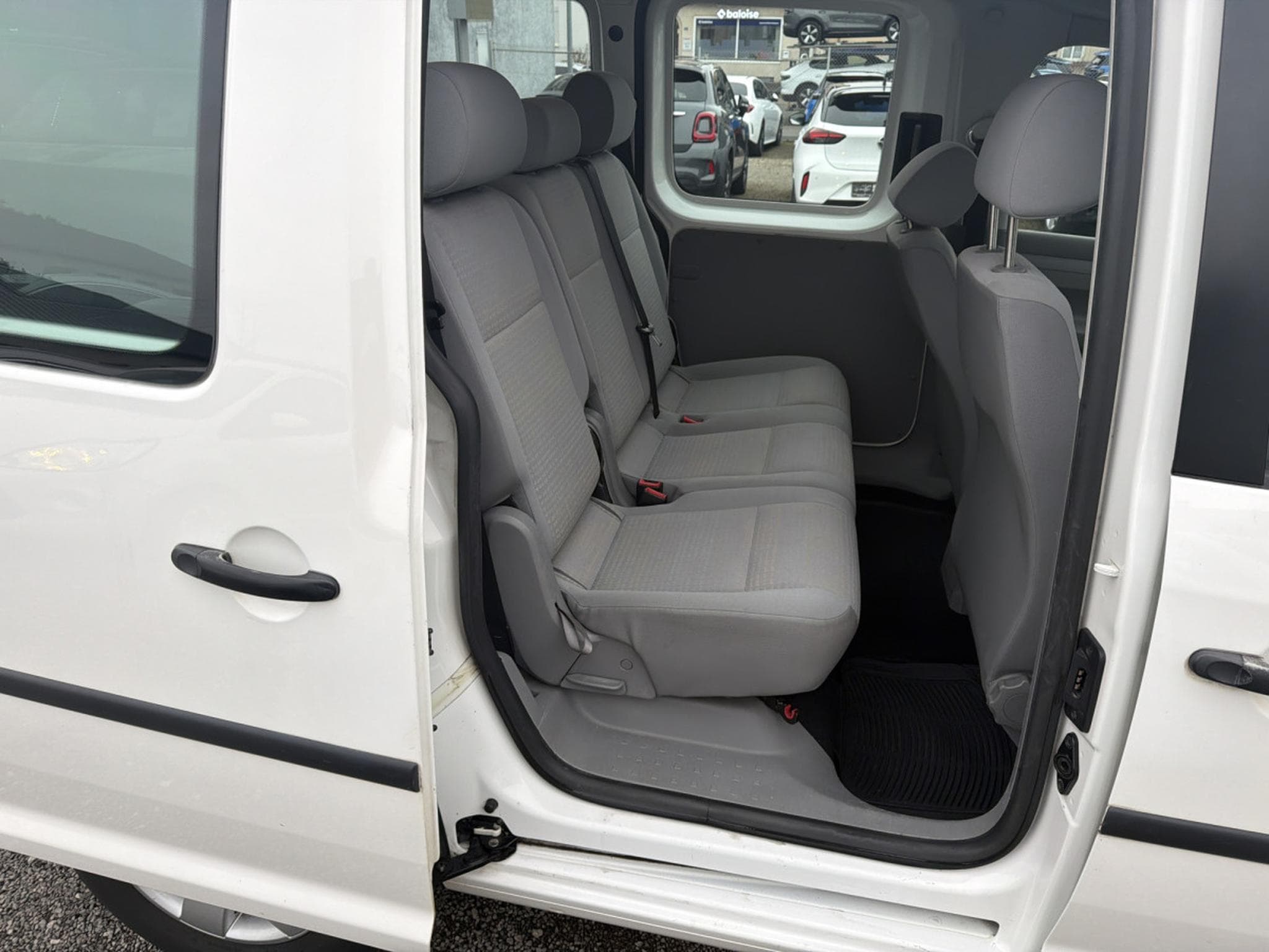 VW Caddy 2.0 TDI 105CV DSG (2009) - Photo 10