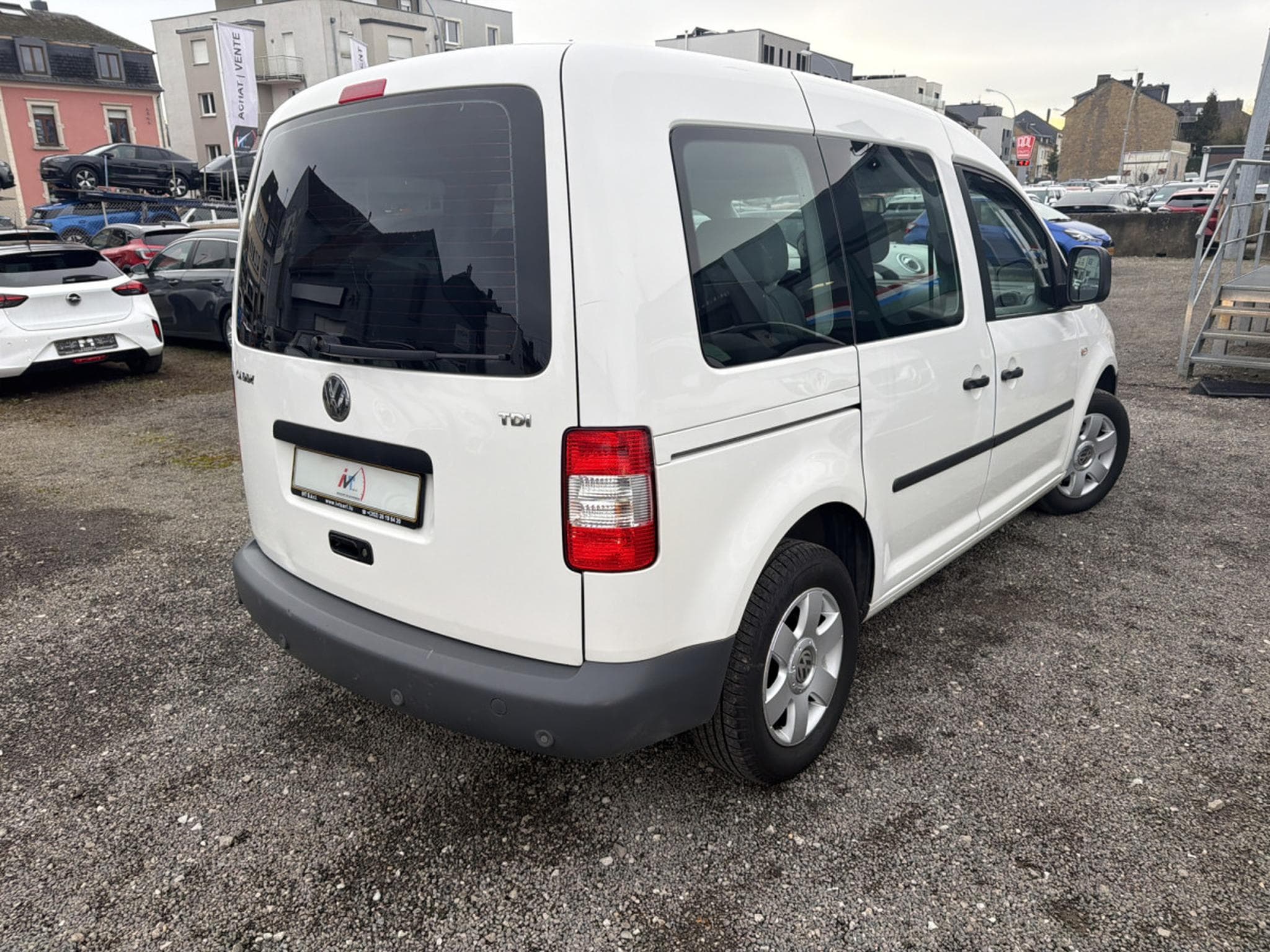 VW Caddy 2.0 TDI 105CV DSG (2009) - Photo 7