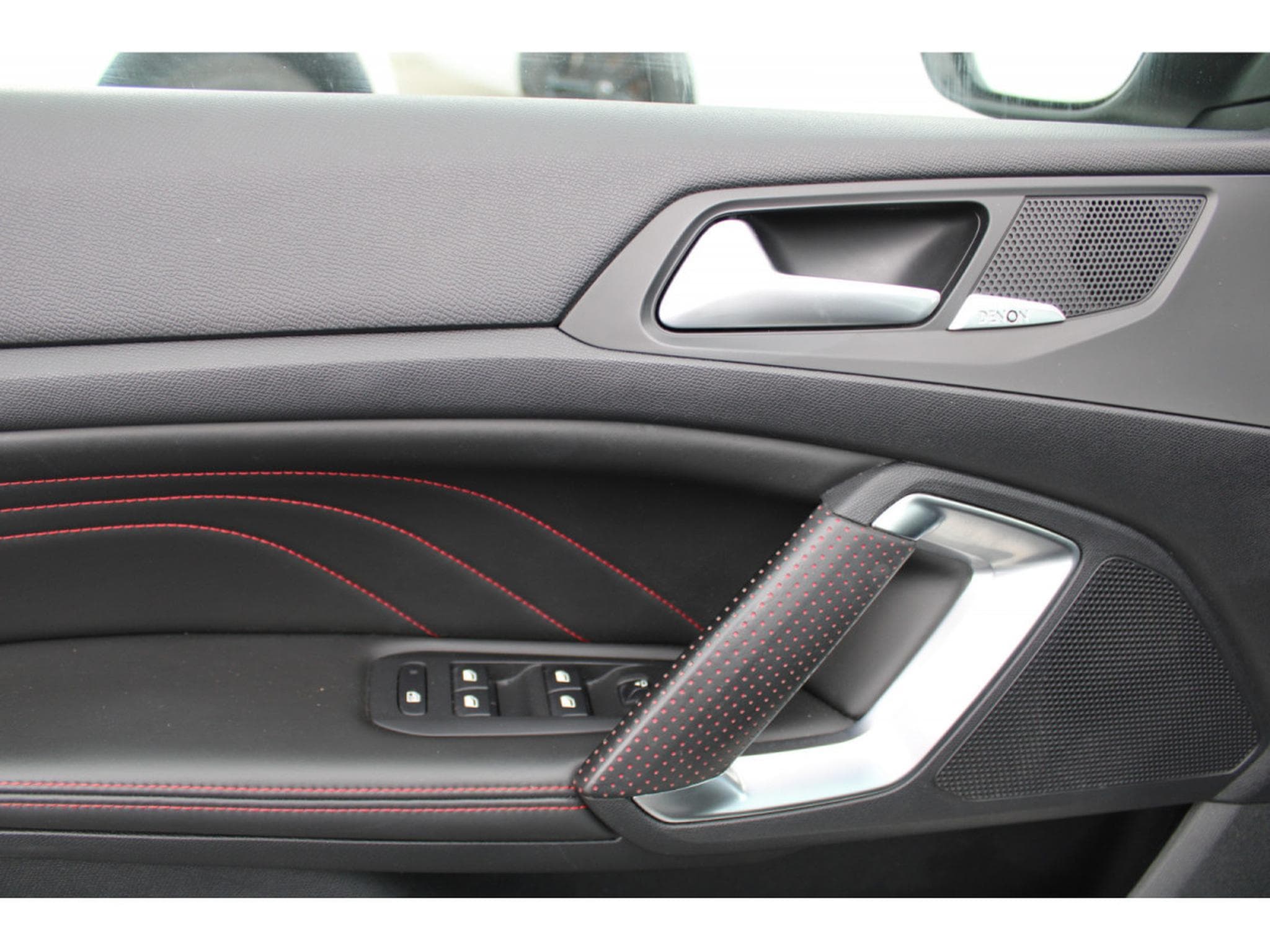 Peugeot 308 SW GT 205 PANO CUIR NAVI (2016) - Photo 15