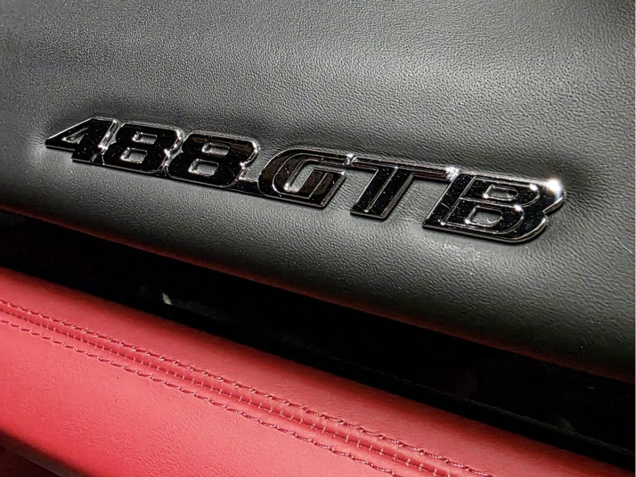 Ferrari 488 GTB LIFT LED CAMERA NAVI (2017) - Photo 12