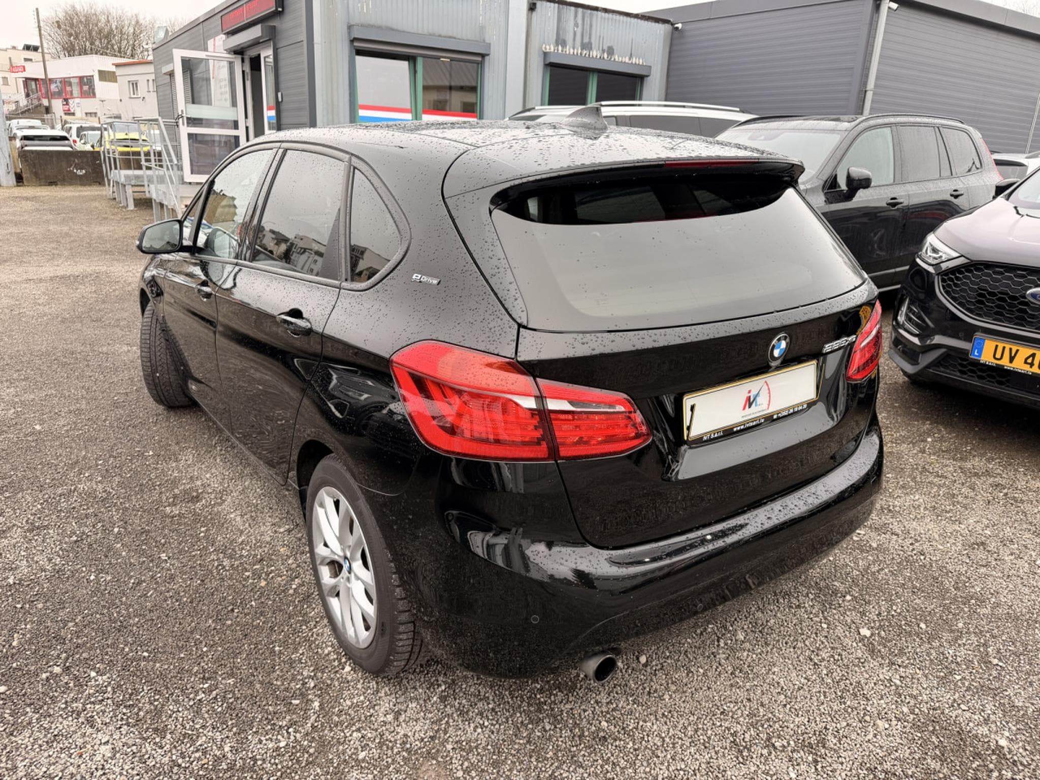 BMW 225 eDrive Xe (2017) - Photo 8