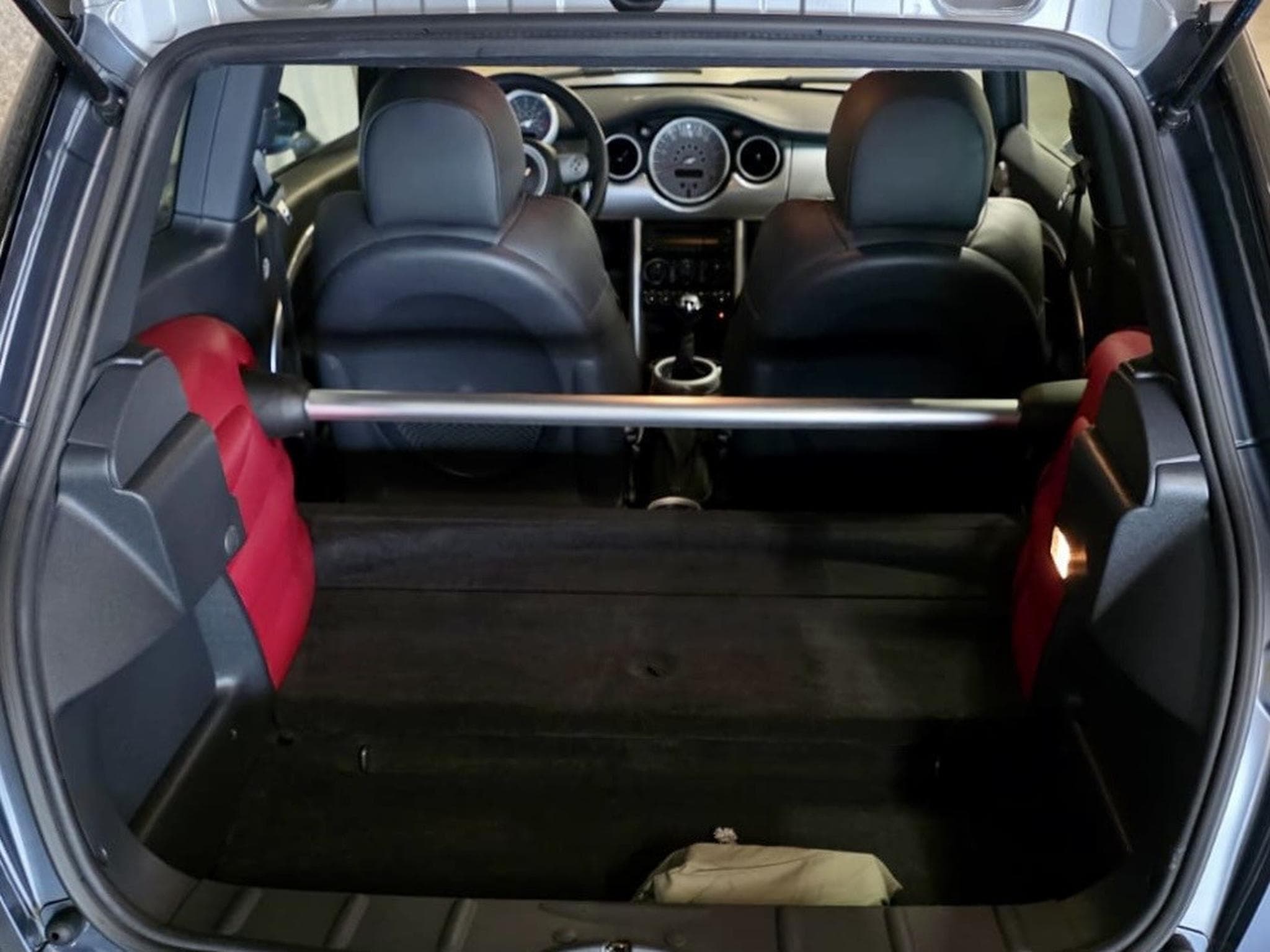 Mini Cooper John Cooper Works 1.6 GP1#0482 CUIR XENON (2008) - Photo 6