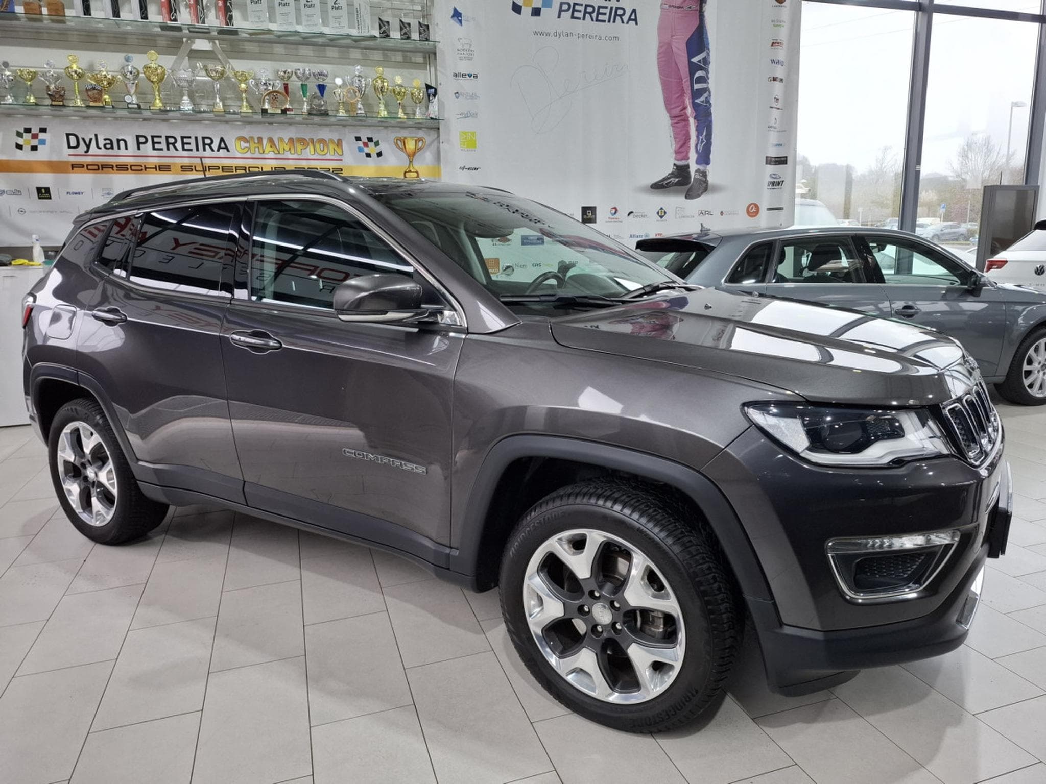 Jeep Compass 1.4 LIMITED 170 4X4 LIMITED BEATS, AUTO, CUIR, NAVI,PDC (2020) - Photo 4