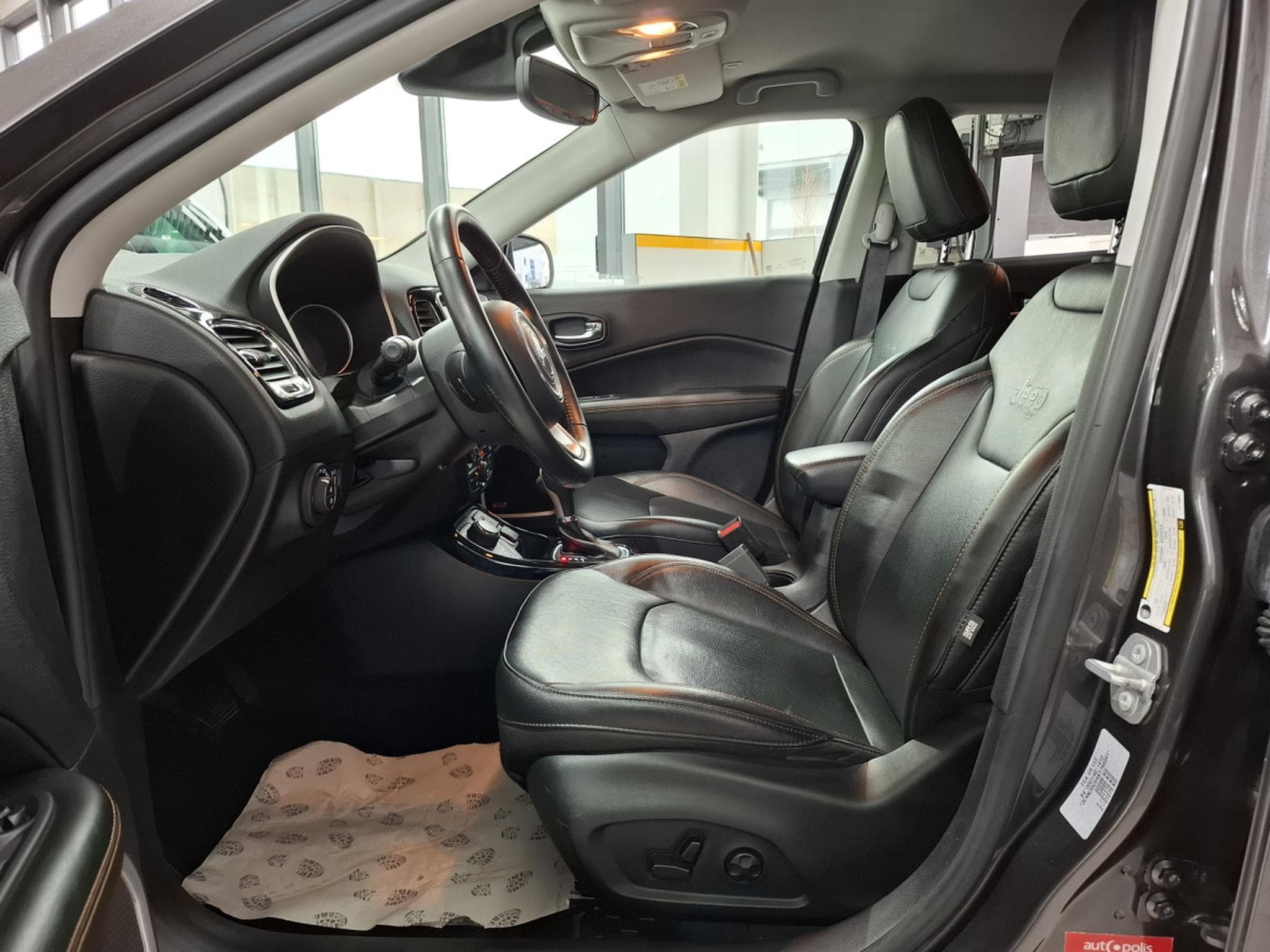 Jeep Compass 1.4 LIMITED 170 4X4 LIMITED BEATS, AUTO, CUIR, NAVI,PDC (2020) - Photo 8