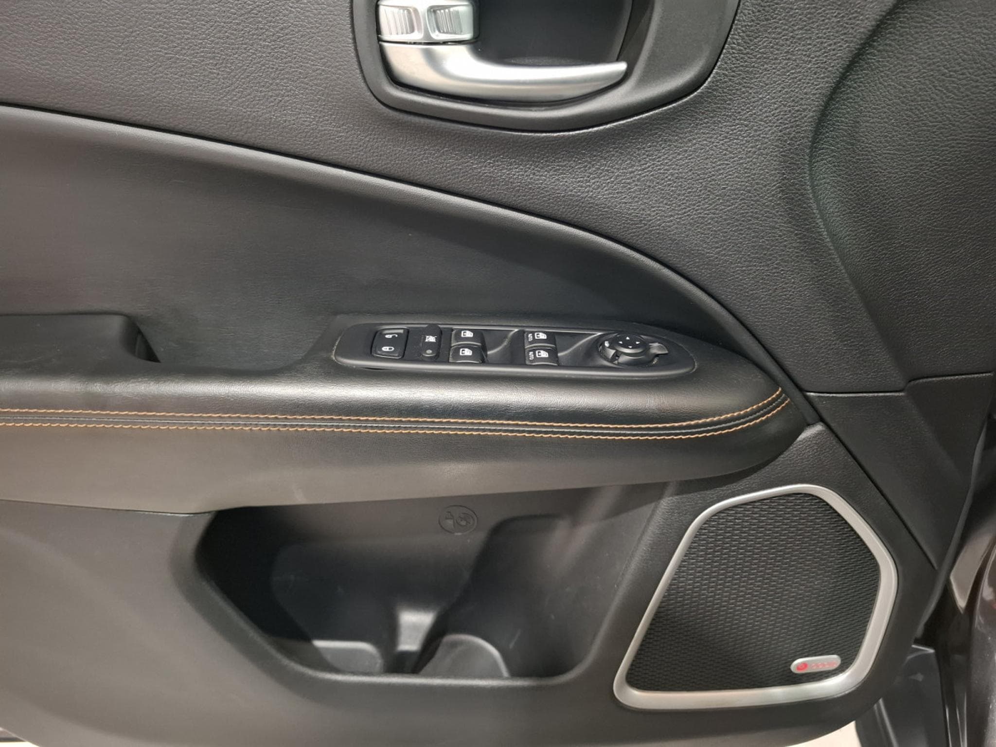 Jeep Compass 1.4 LIMITED 170 4X4 LIMITED BEATS, AUTO, CUIR, NAVI,PDC (2020) - Photo 9