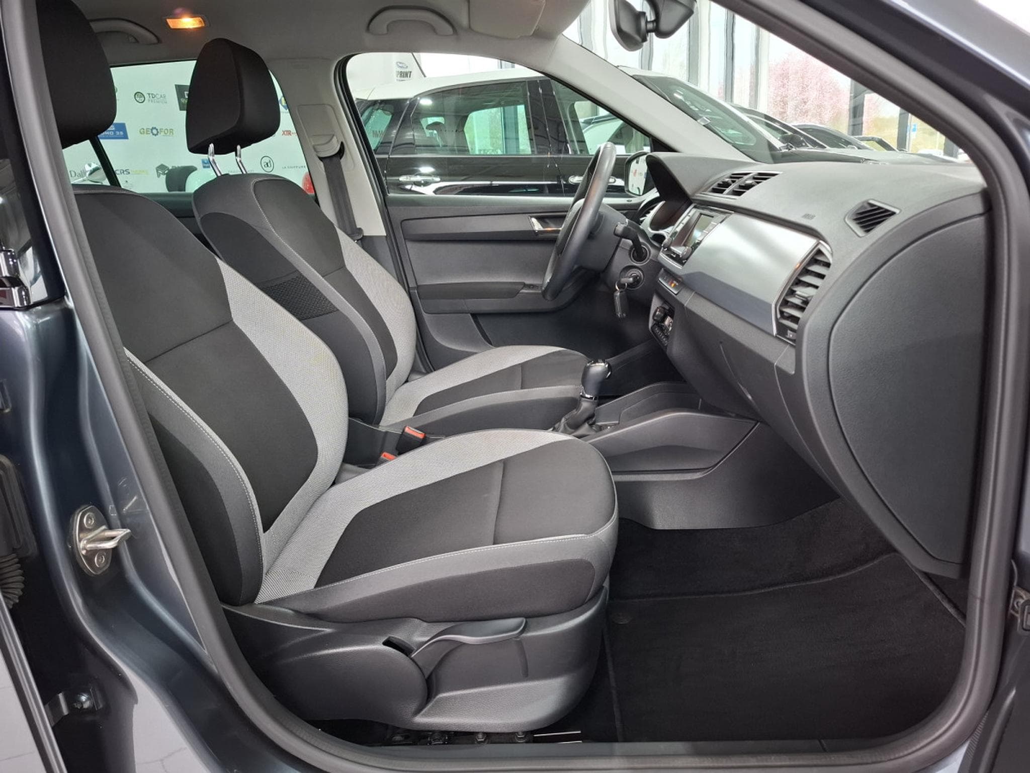 Skoda Fabia 1.2 TSI 110 DSG Style Klimaauto, 58000KM, GARANTIE, ALU 16'' (2016) - Photo 5