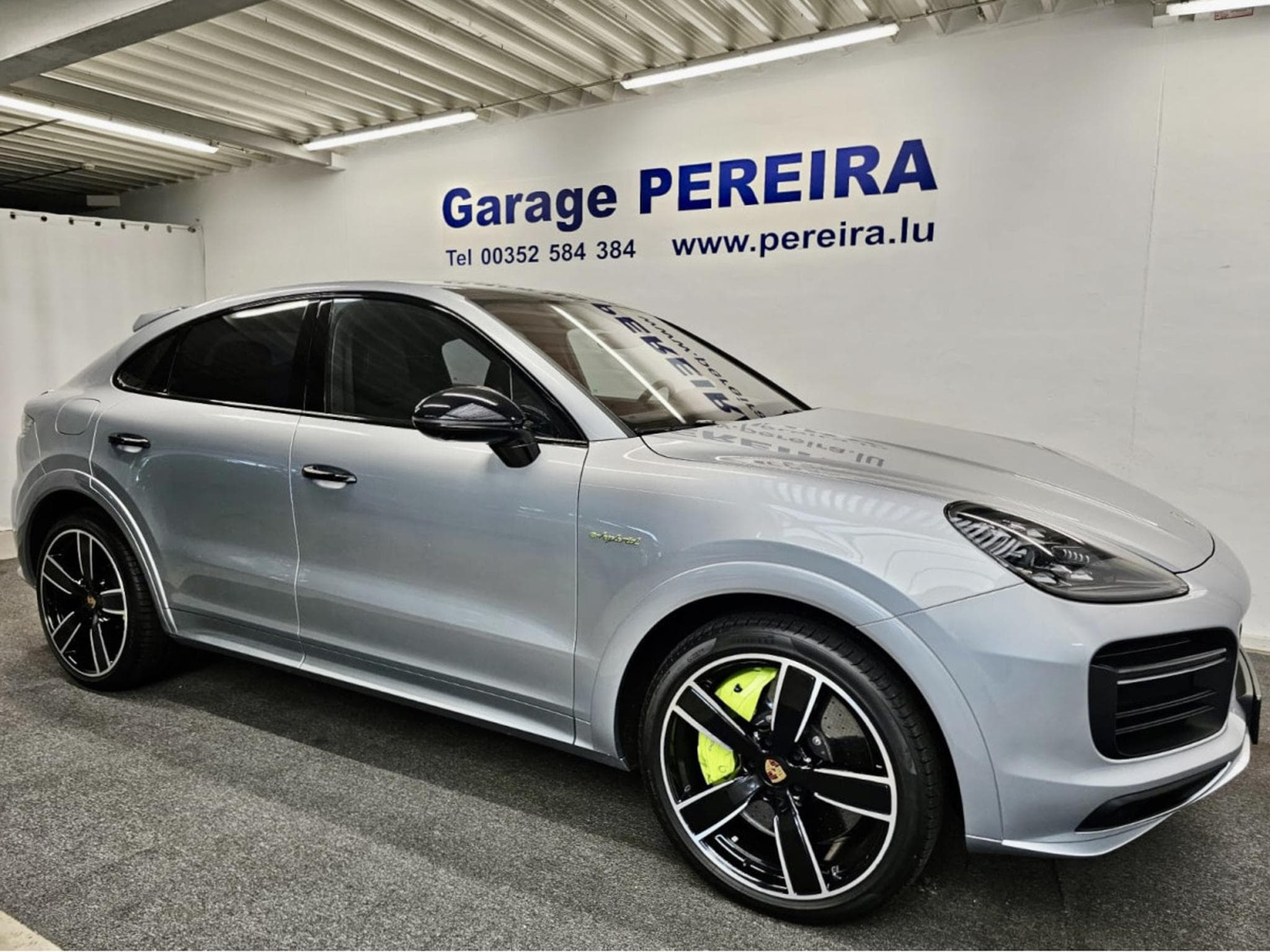 Porsche Cayenne COUPE TURBO S E-HYBRID KERAMIK SPORT PAKET PACK CHRONO (2020) - Photo 1