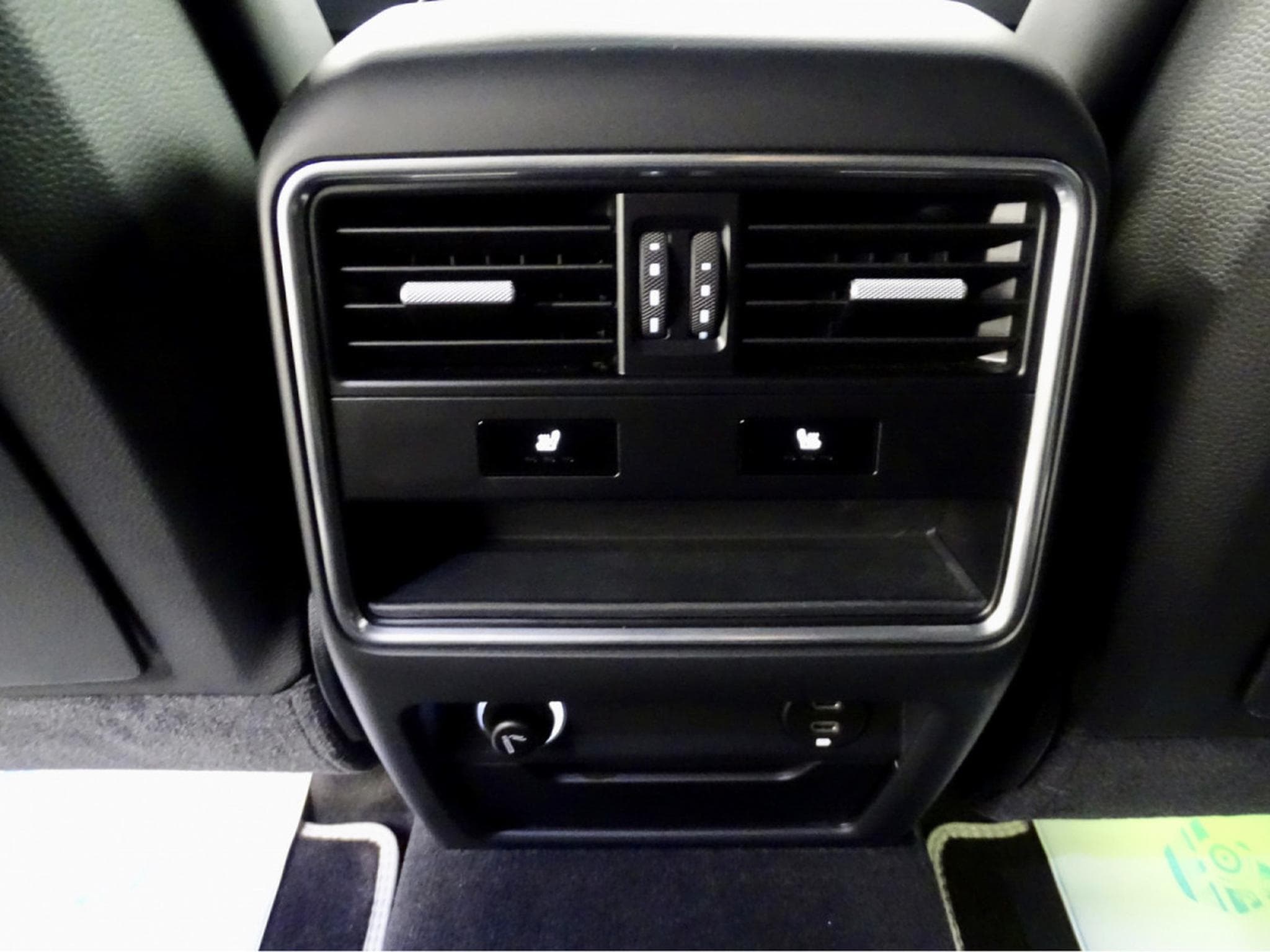 Porsche Cayenne COUPE TURBO S E-HYBRID KERAMIK SPORT PAKET PACK CHRONO (2020) - Photo 16