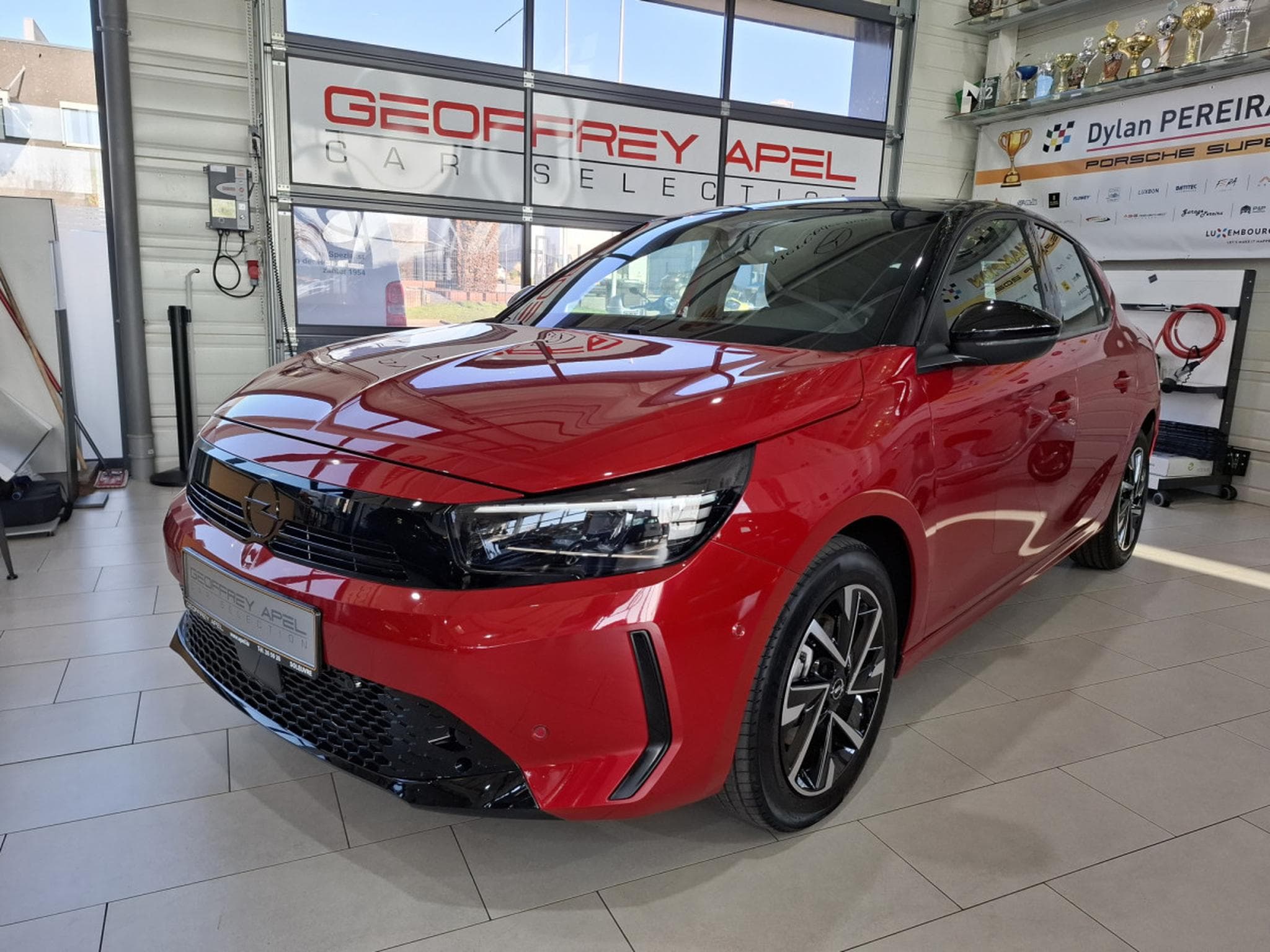 Opel Corsa 1.2 TURBO 101 GS, LED, VIRTUAL, KAMERA, CARPLAY,TEMPO, CUIR (2025) - Photo 1