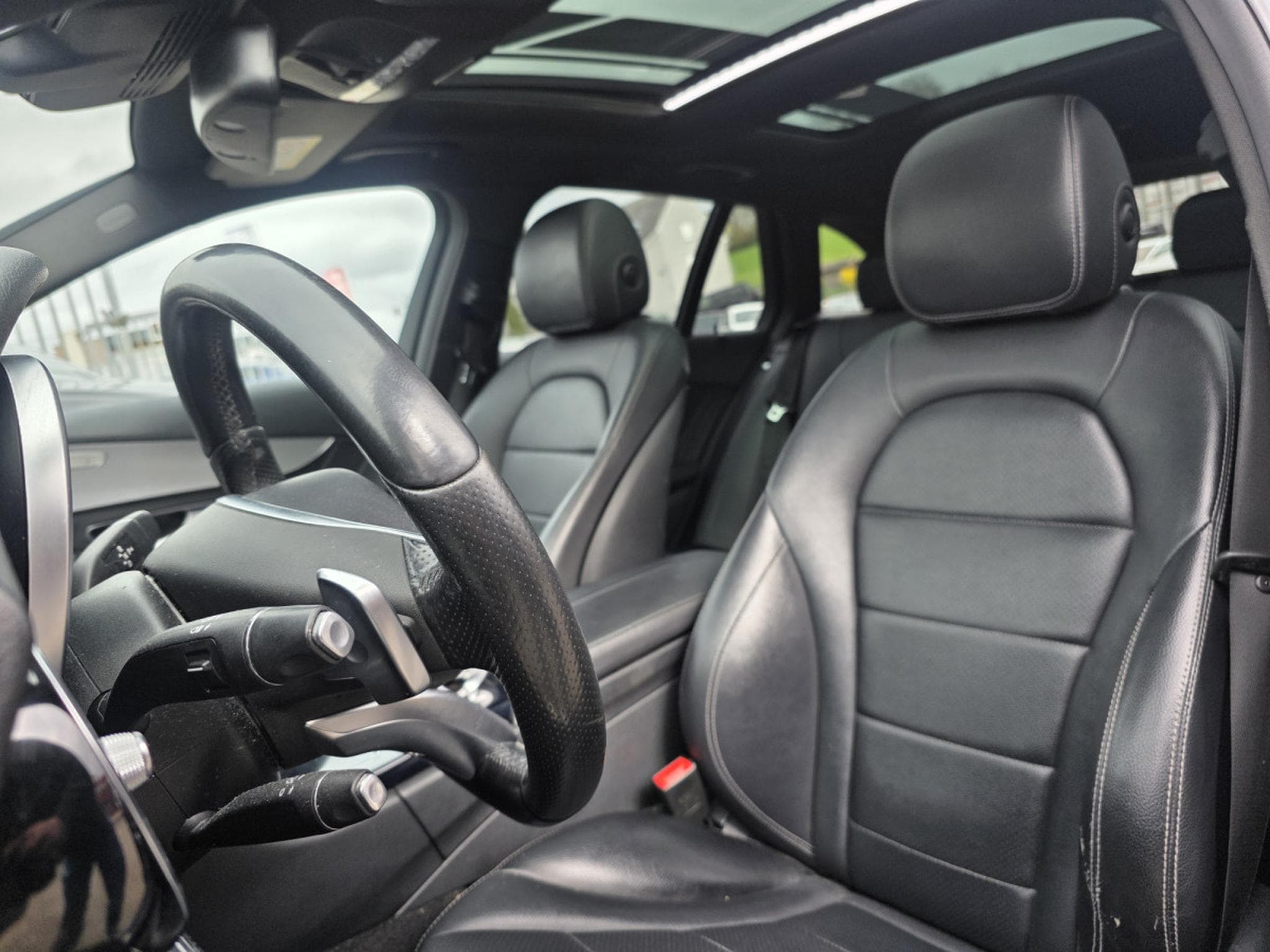 Mercedes C 250 D T 4MATIC AMG LINE HEAD UP PANO CUIR NAVI (2016) - Photo 6