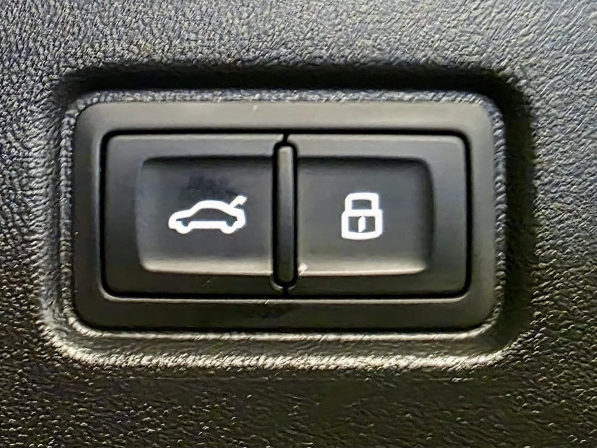 Audi S6 e-tron AVANT QUATTRO CHARGE 100KWH 800V 405 KW SOFTCLOSE BANG OLUFS (2025) - Photo 15