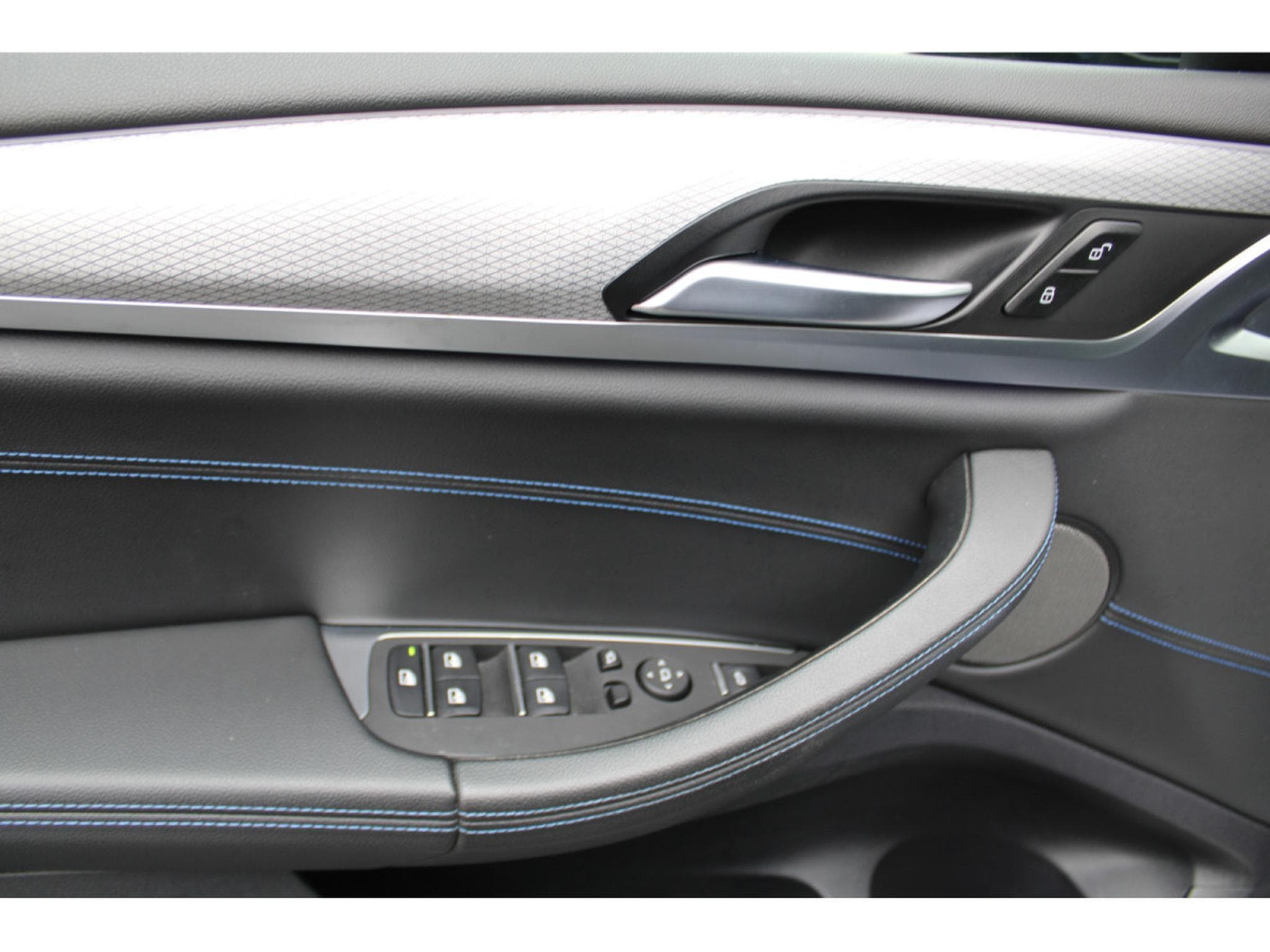 BMW X4 25D M SPORT PAKET New Model HARMAN KARDON CUIR NAVI 1 HAND (2019) - Photo 10