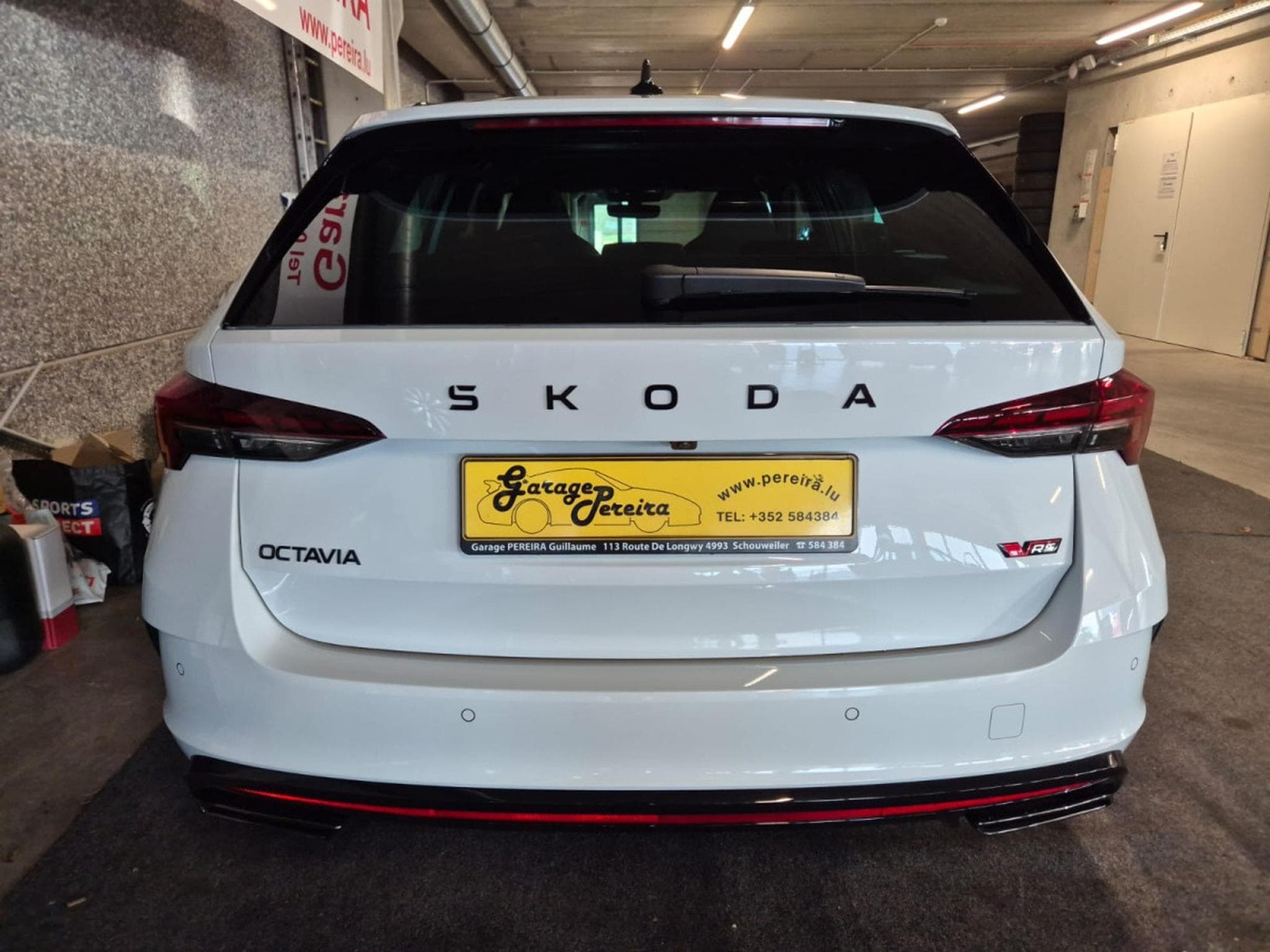 Skoda Octavia COMBI 2.0 TSI 265 RS DSG CANTON PANO CUIR NAVI (2026) - Photo 25