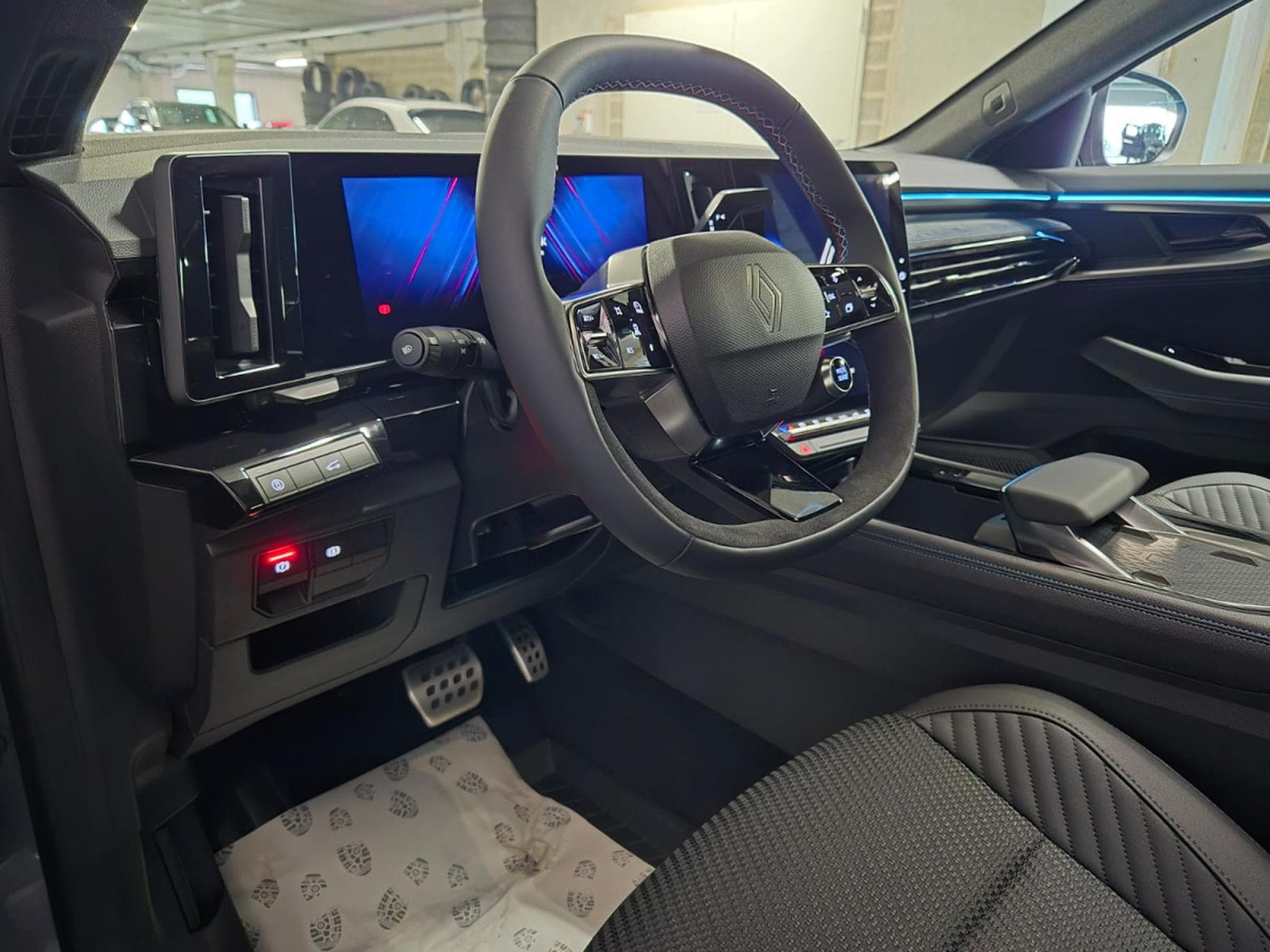 Renault Austral HYBRID E-TECH ESPRIT ALPINE FULL PANO NAVI (2026) - Photo 16