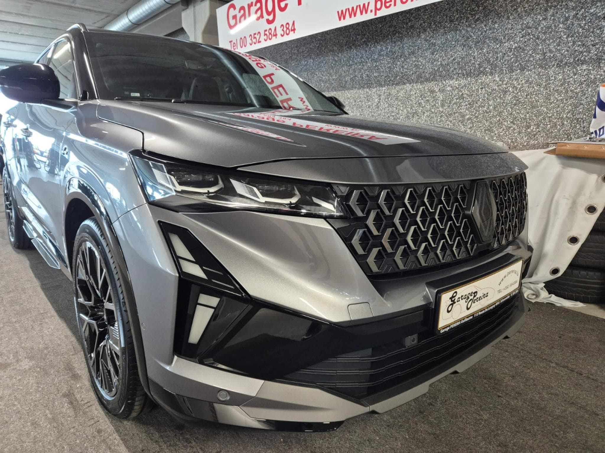 Renault Austral HYBRID E-TECH ESPRIT ALPINE FULL PANO NAVI (2026) - Photo 3