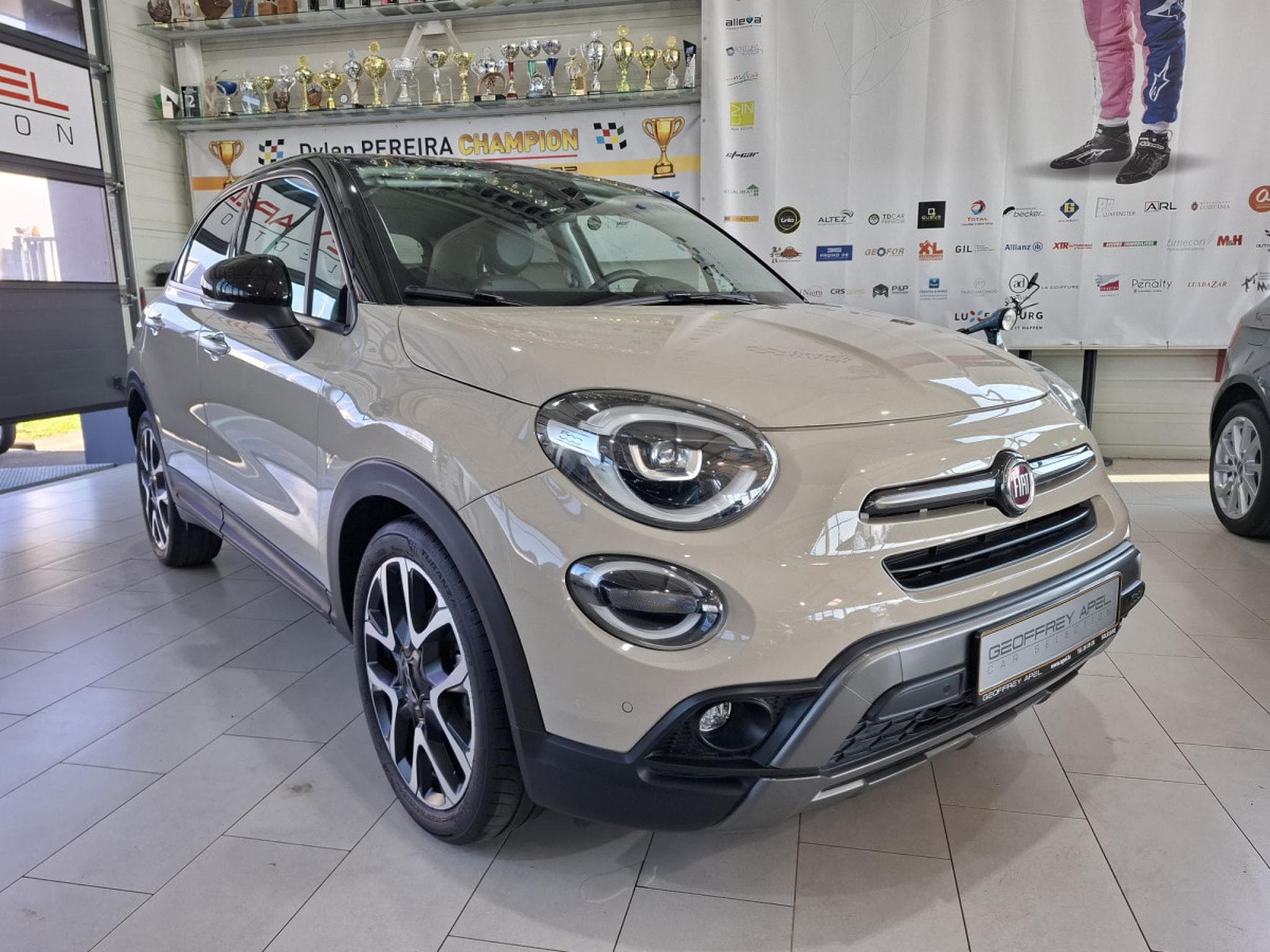 Fiat 500X CROSS 120, 1 HAND, PANORAMA, ALU 19", CAMERA, LED, PDC, U-CO (2021) - Photo 4