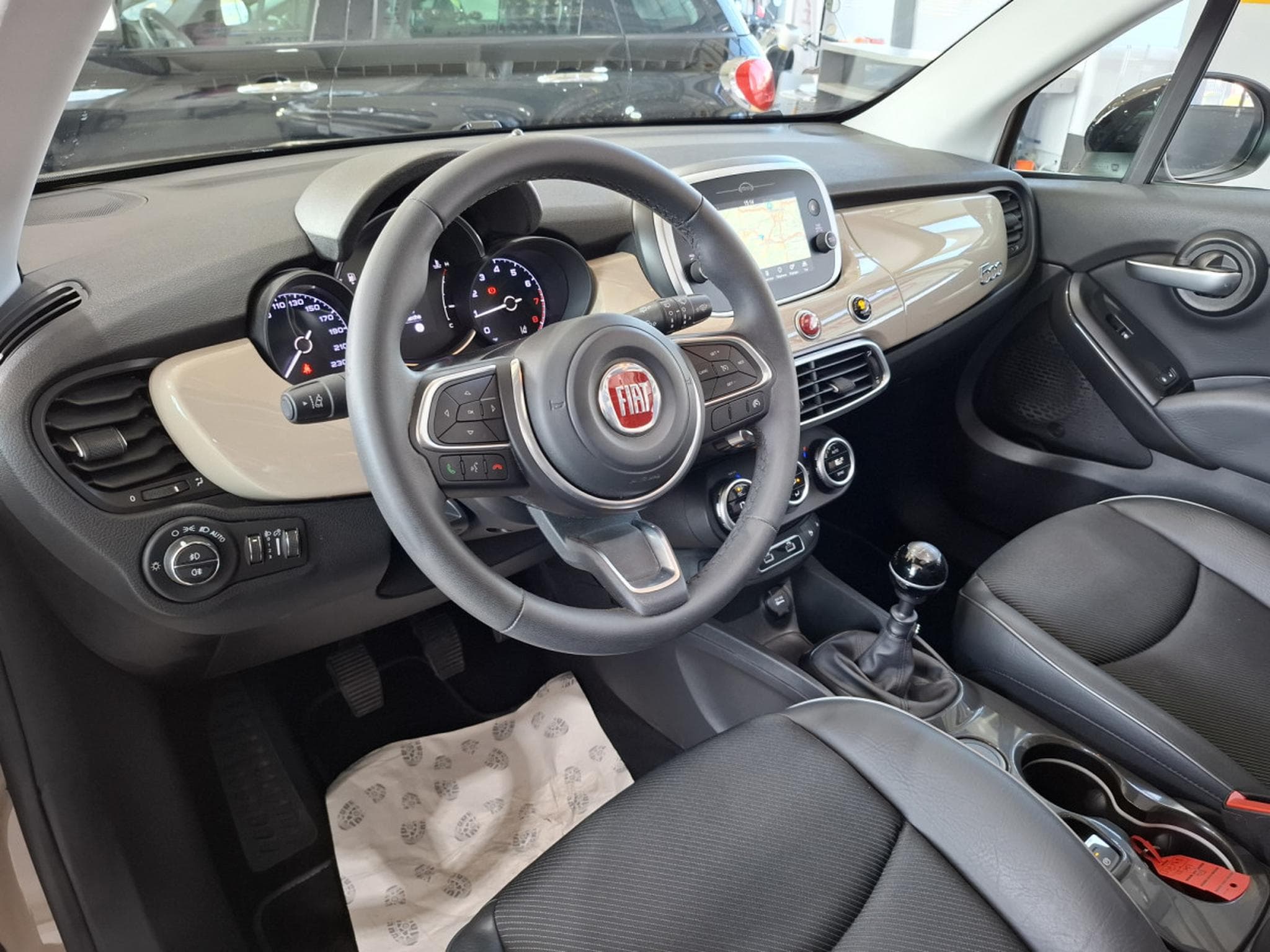 Fiat 500X CROSS 120, 1 HAND, PANORAMA, ALU 19", CAMERA, LED, PDC, U-CO (2021) - Photo 6