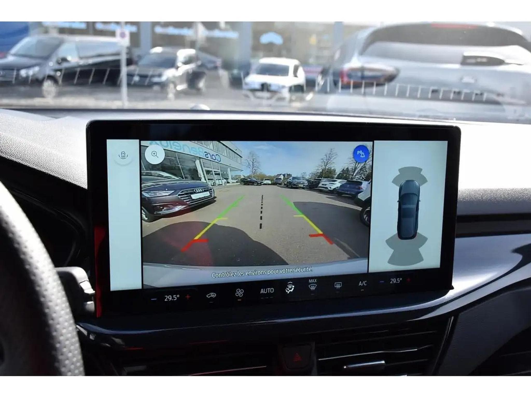 Ford Focus (2025) - Photo 18