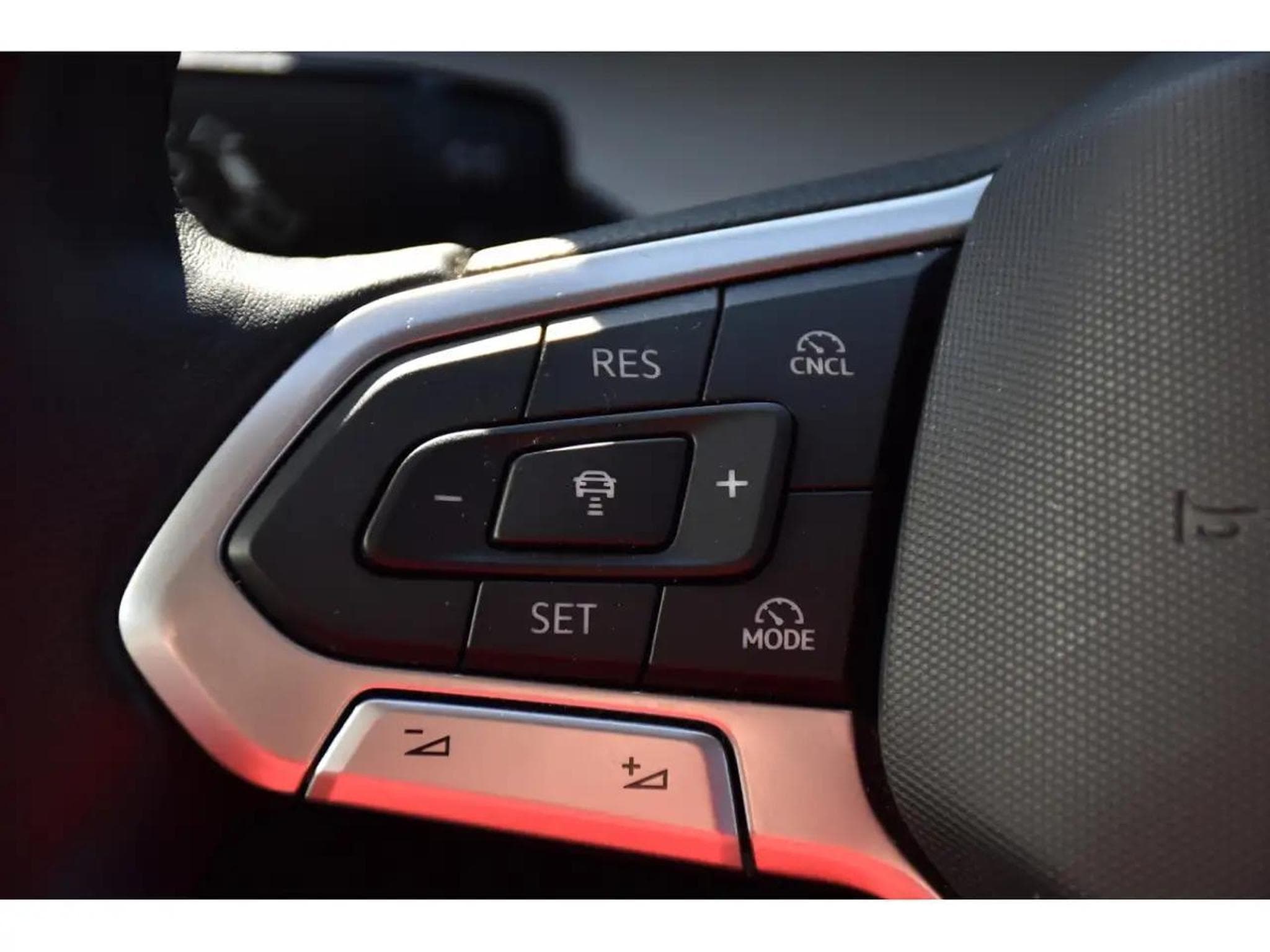 VW Golf (2024) - Photo 22