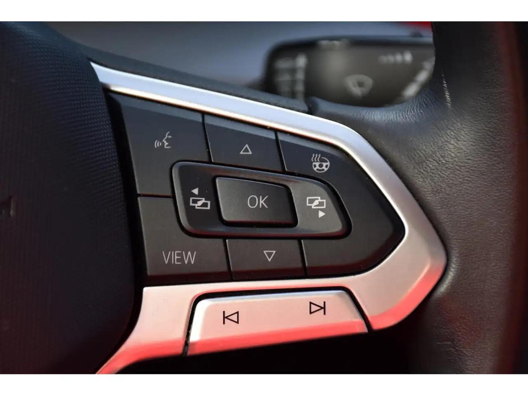 VW Golf (2024) - Photo 23