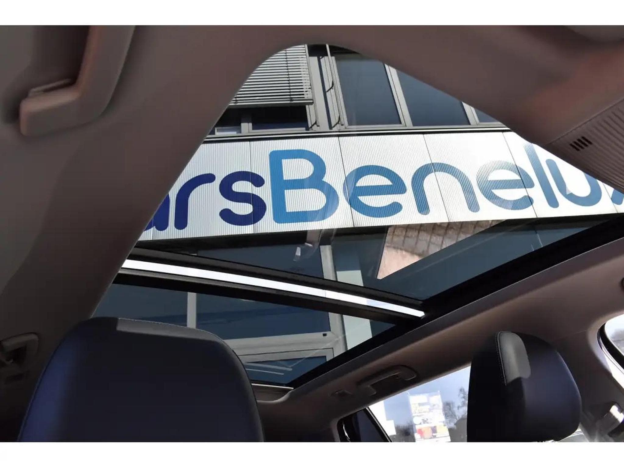 VW Golf (2024) - Photo 9