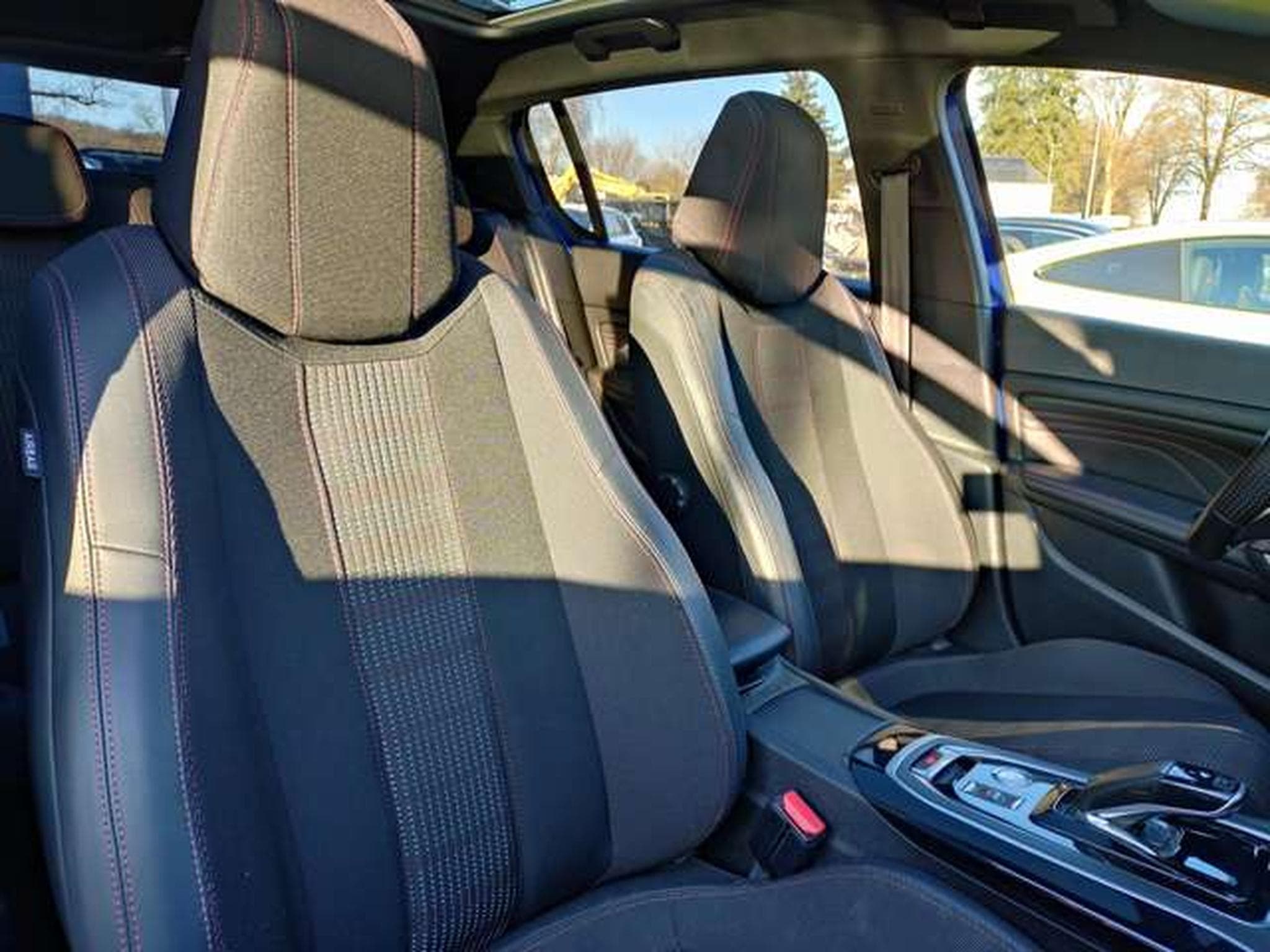 Peugeot 308 GT-Line (2018) - Photo 2