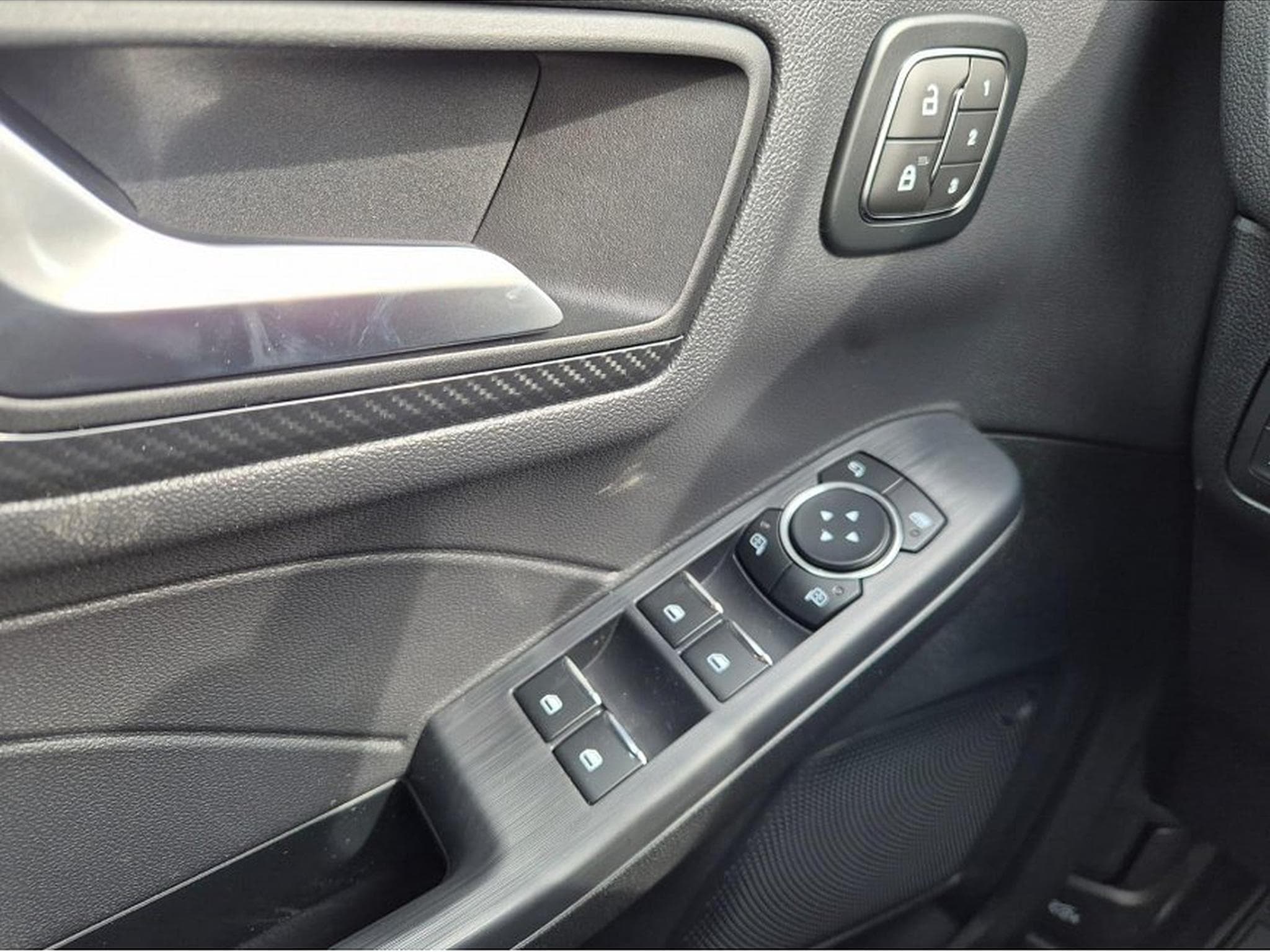 Ford Kuga (2026) - Photo 17