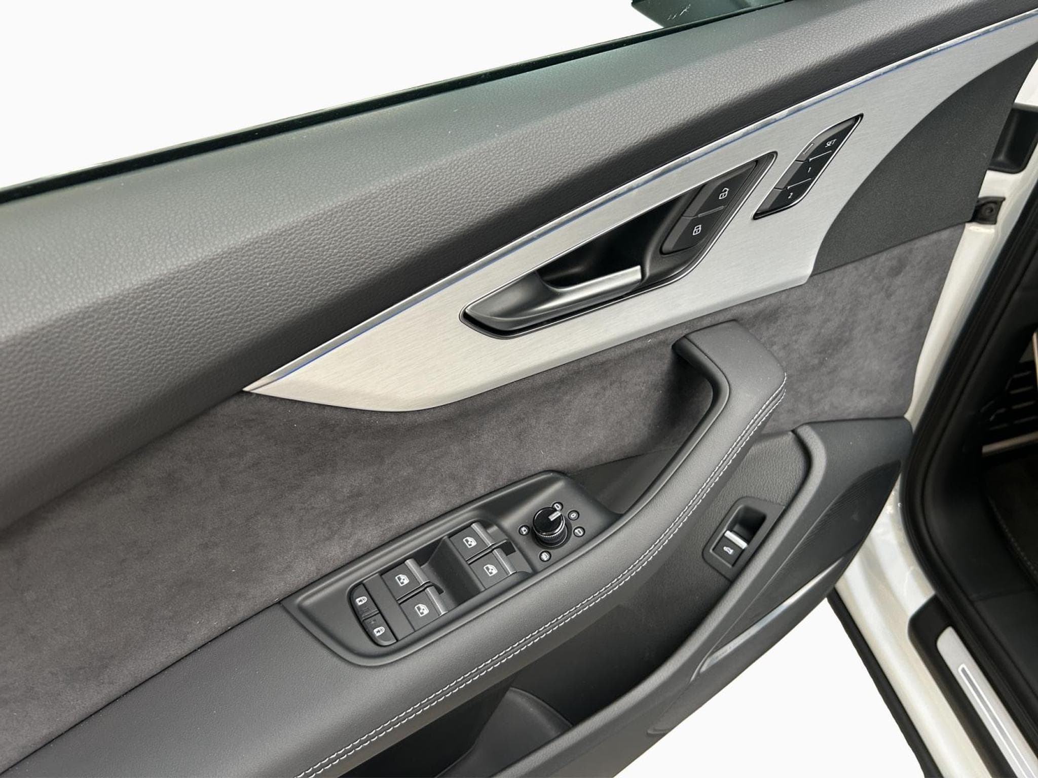 Audi Q7 S line (2026) - Photo 14