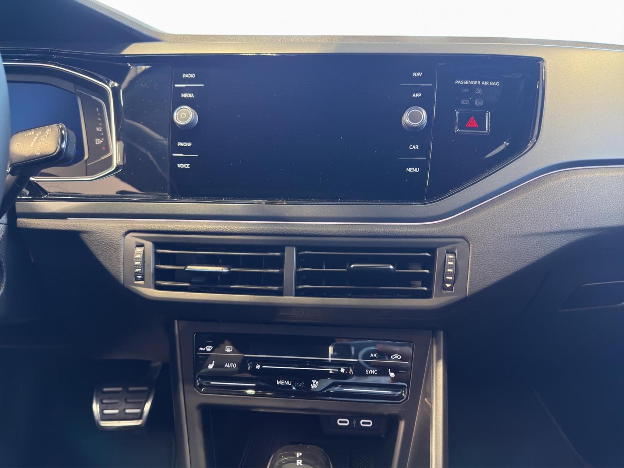 VW Polo Polo 1.0 R-Line (2026) - Photo 13