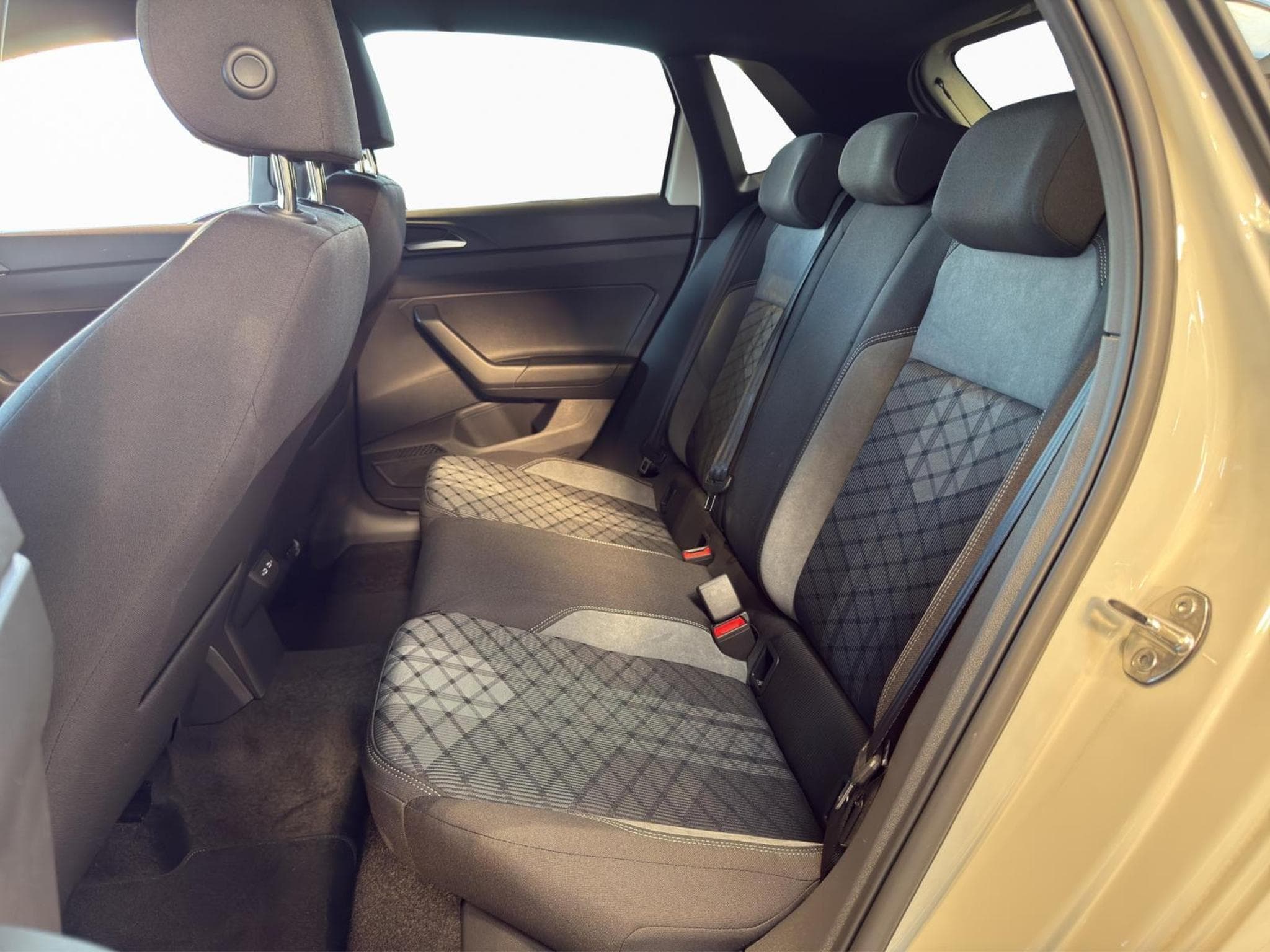 VW Polo Polo 1.0 R-Line (2026) - Photo 15