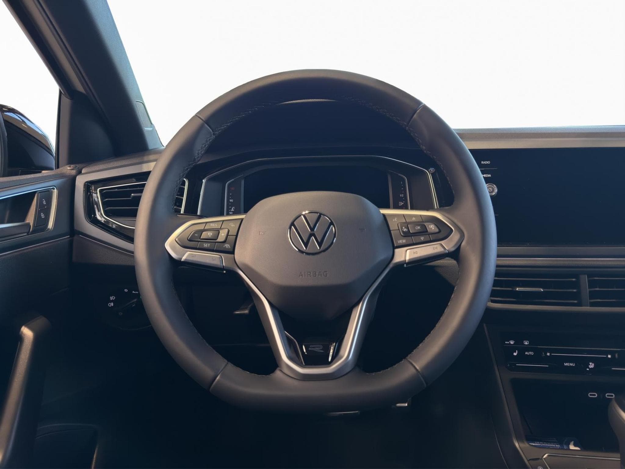 VW Polo Polo 1.0 R-Line (2026) - Photo 9