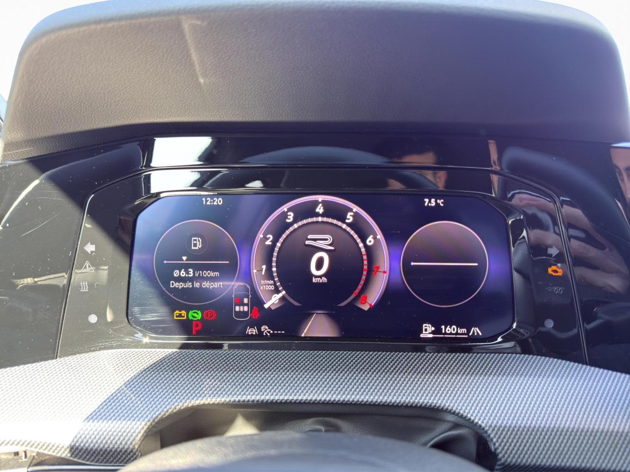 VW Golf R-Line (2026) - Photo 11