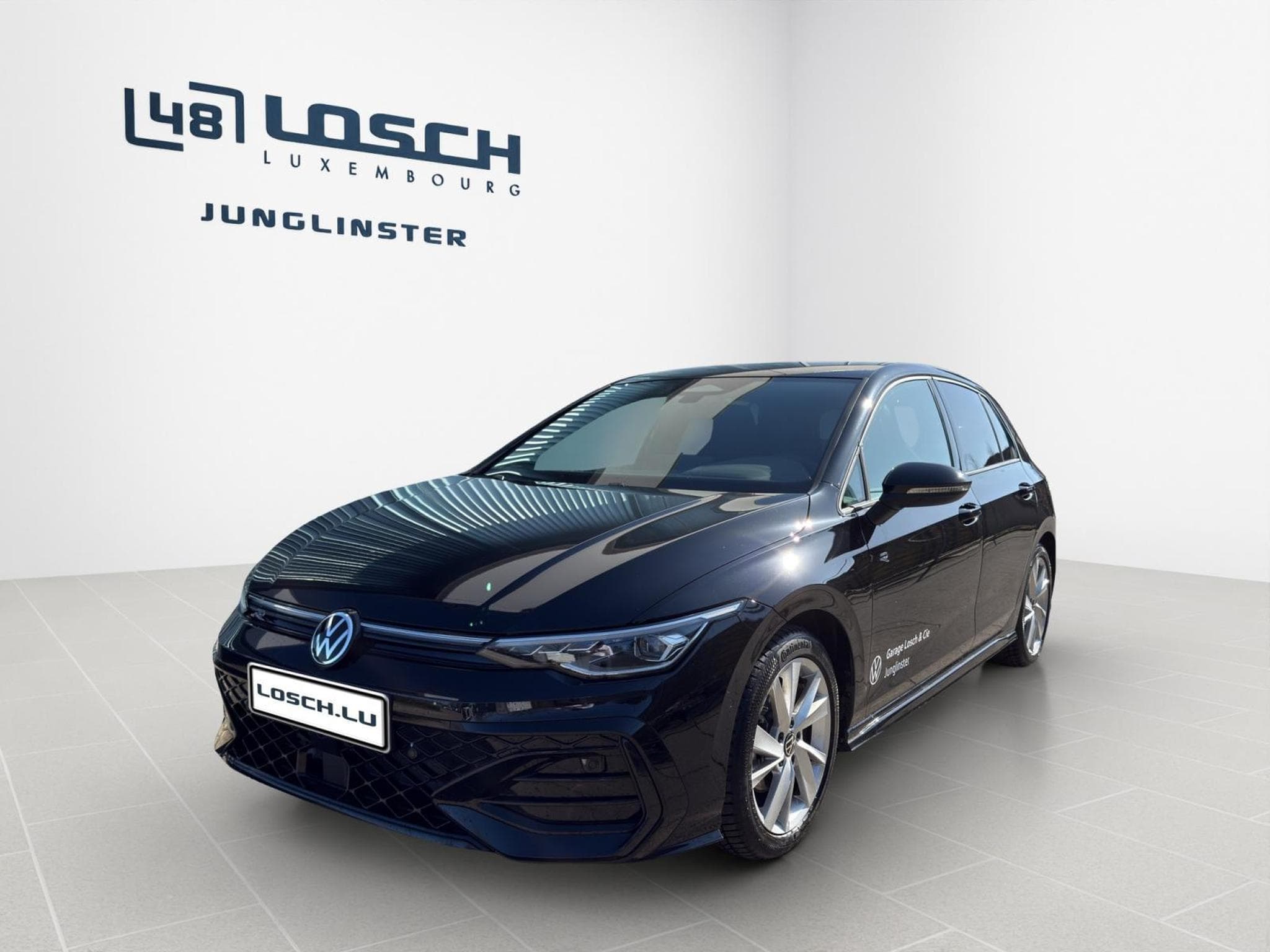 VW Golf R-Line (2026) - Photo 4