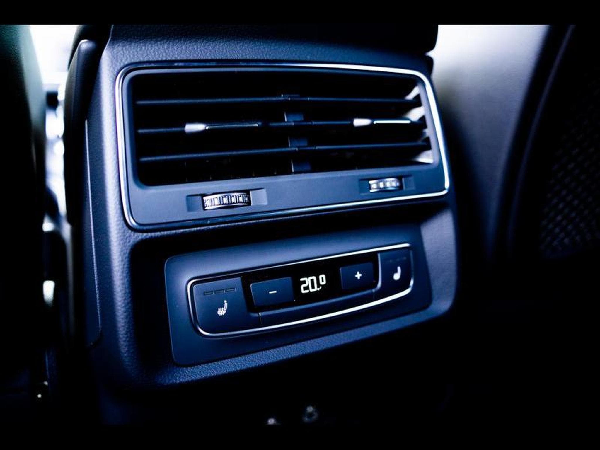 Audi Q7 60 TFSIe S LINE Facelift / PHEV (2025) - Photo 33