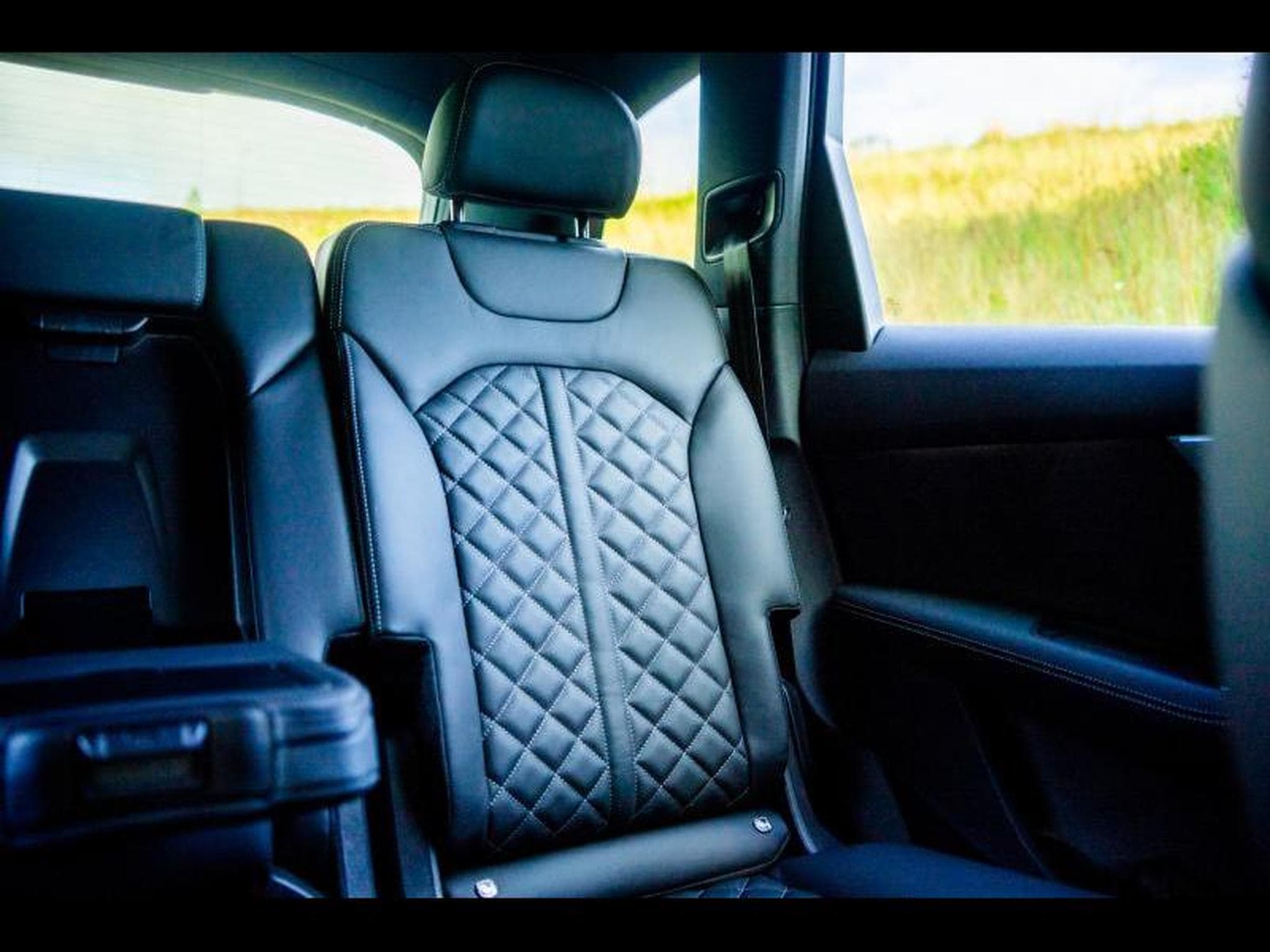 Audi Q7 60 TFSIe S LINE Facelift / PHEV (2025) - Photo 37